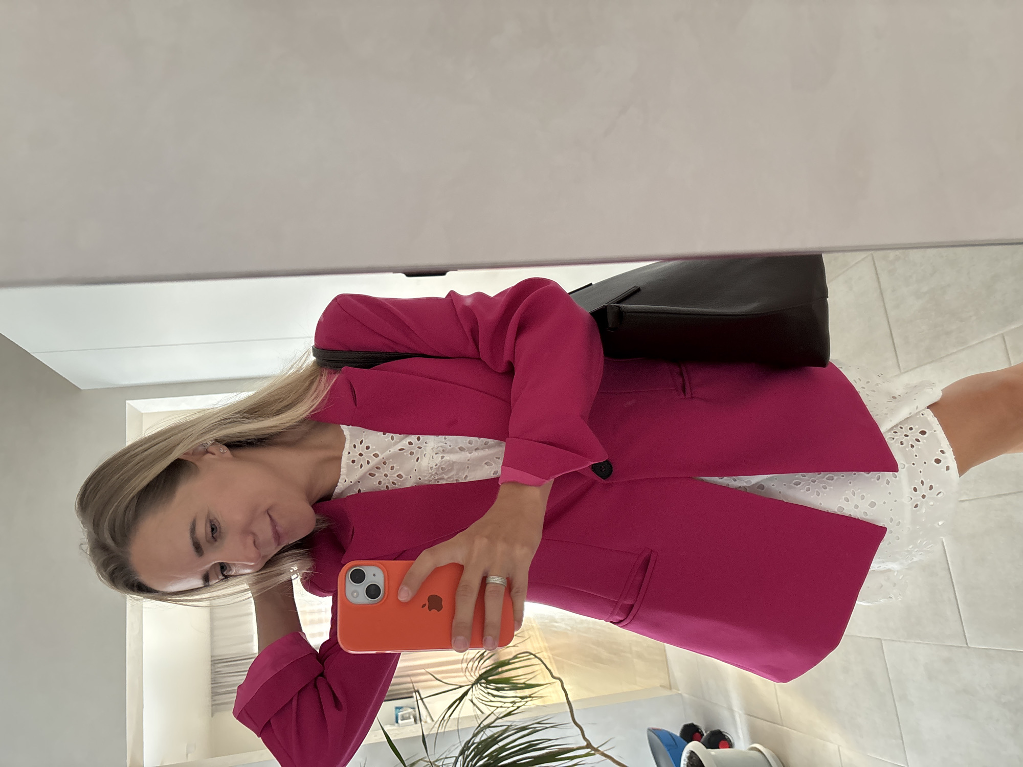 Pink blazer, mirror and car selfies in Chaikovsky, Russia