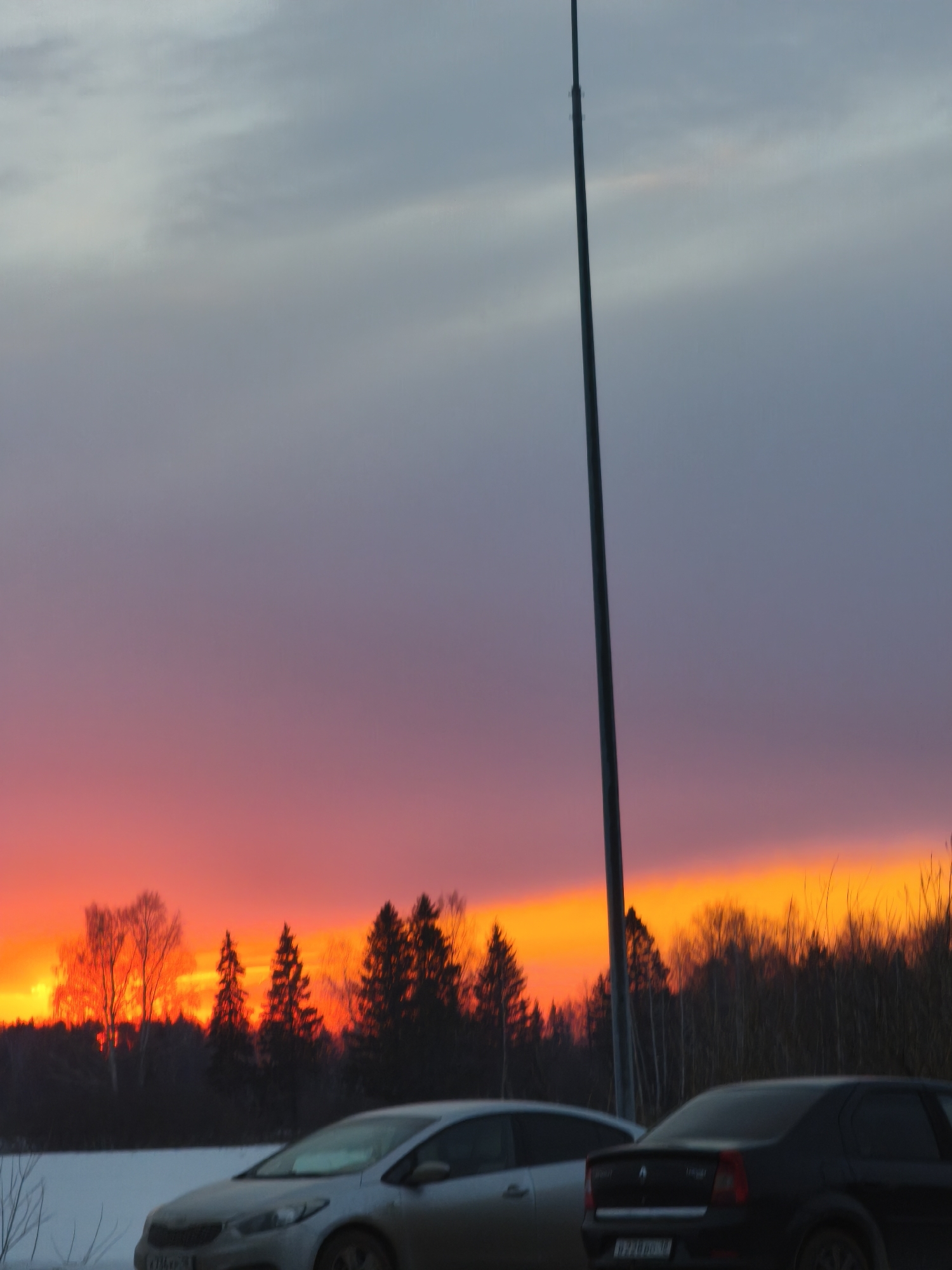 Vibrant sunset observed over Novoe Mart'yanovo, Russia