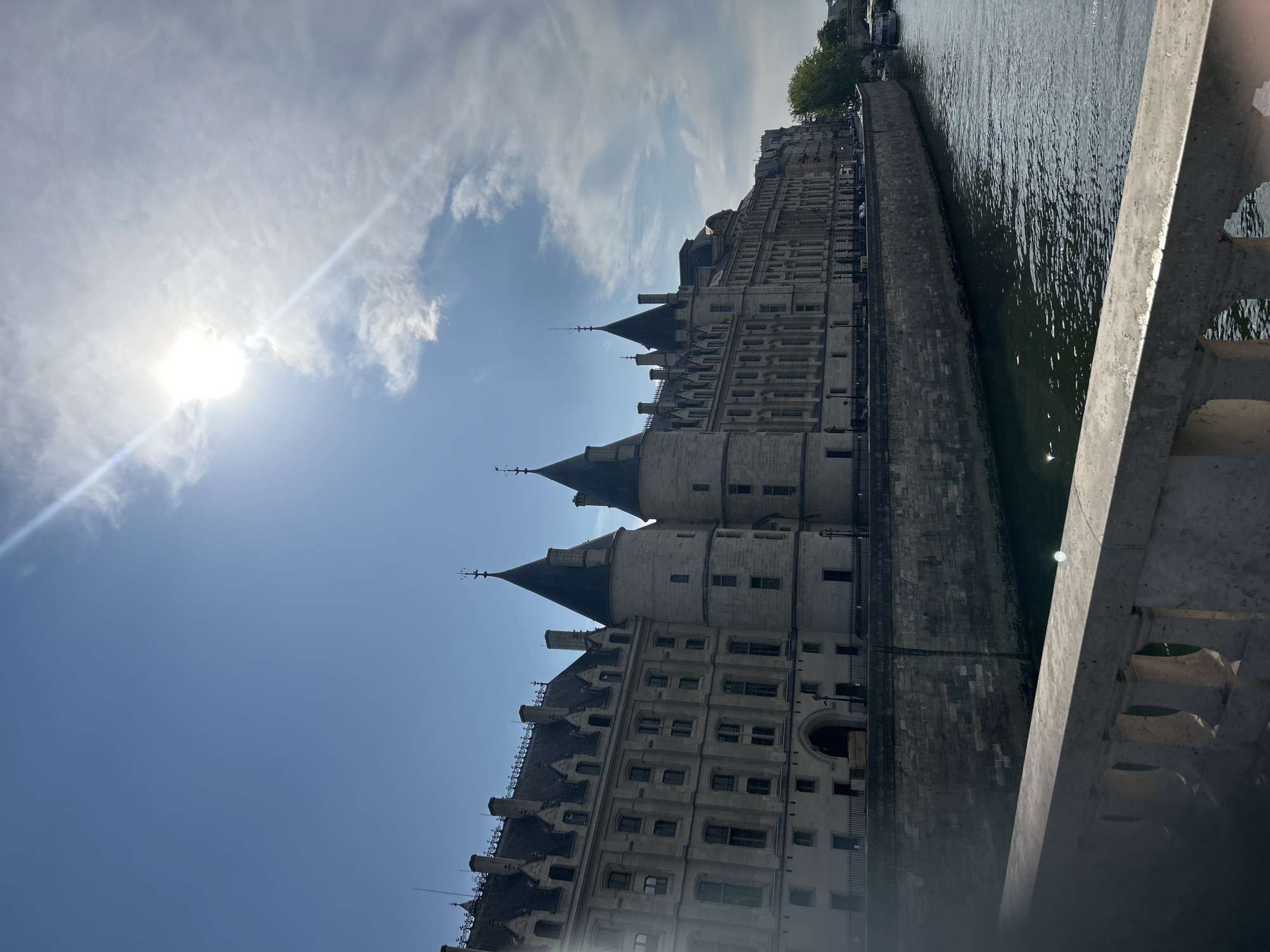 Paris landmarks: Conciergerie, Tour Saint-Jacques, and more