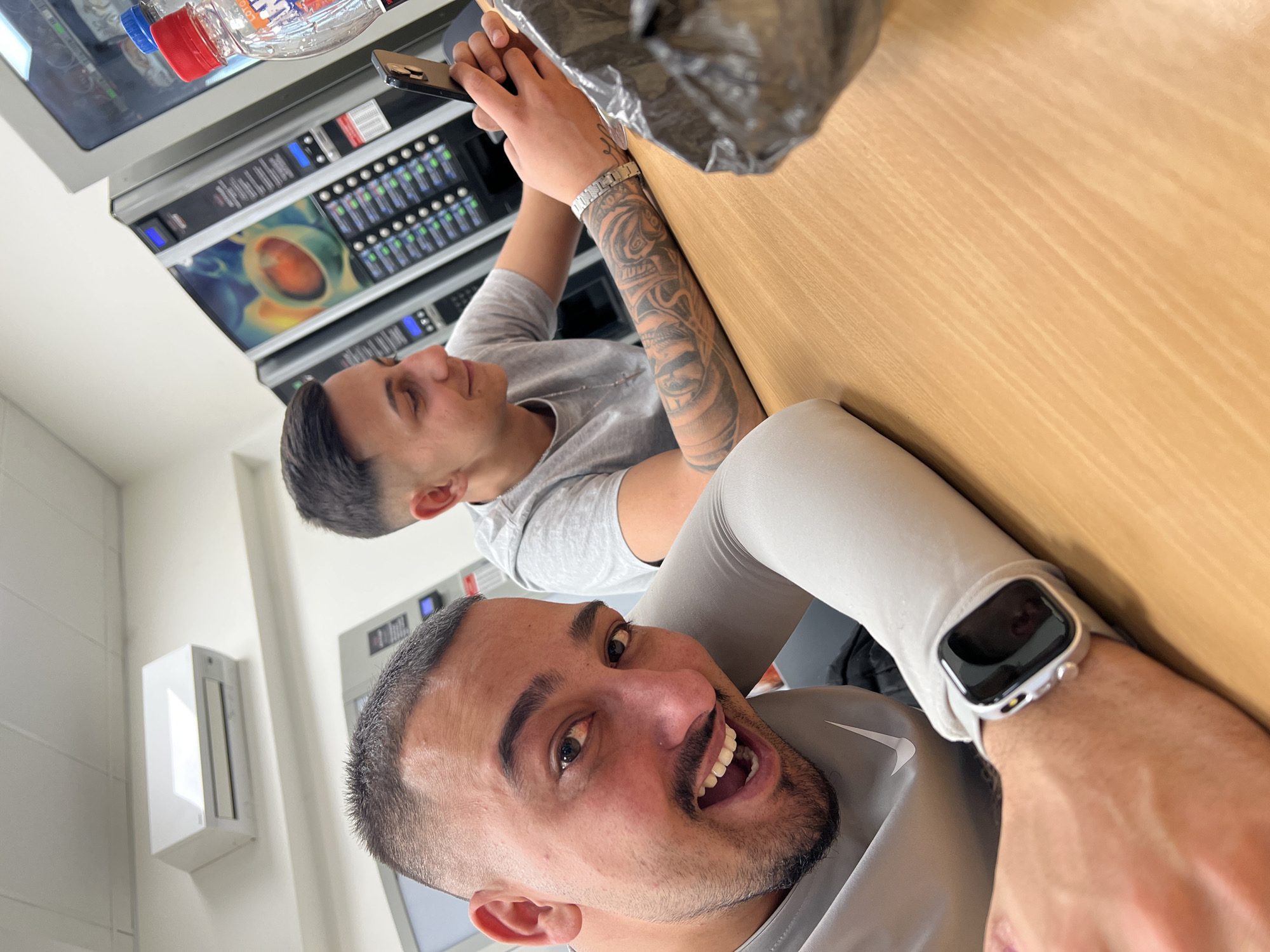 Evening activities captured in Sevlievo: vending machine encounter, packing session