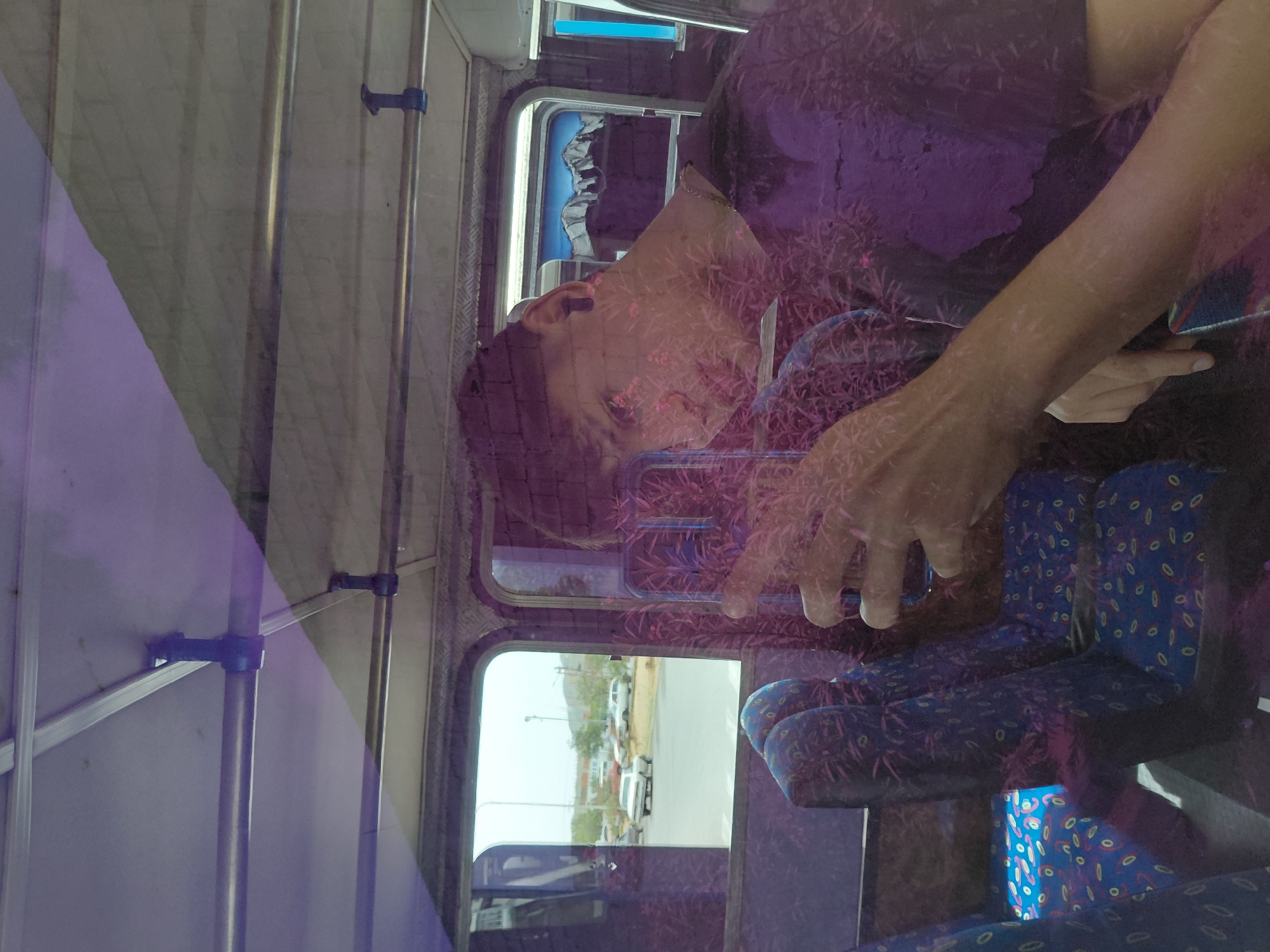Bus selfies and oleander blooms in Juan Griego