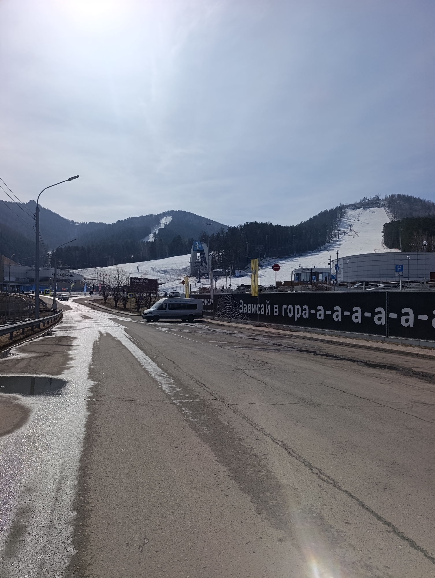Early morning street scenes captured near Krasnoyarsk ski resort