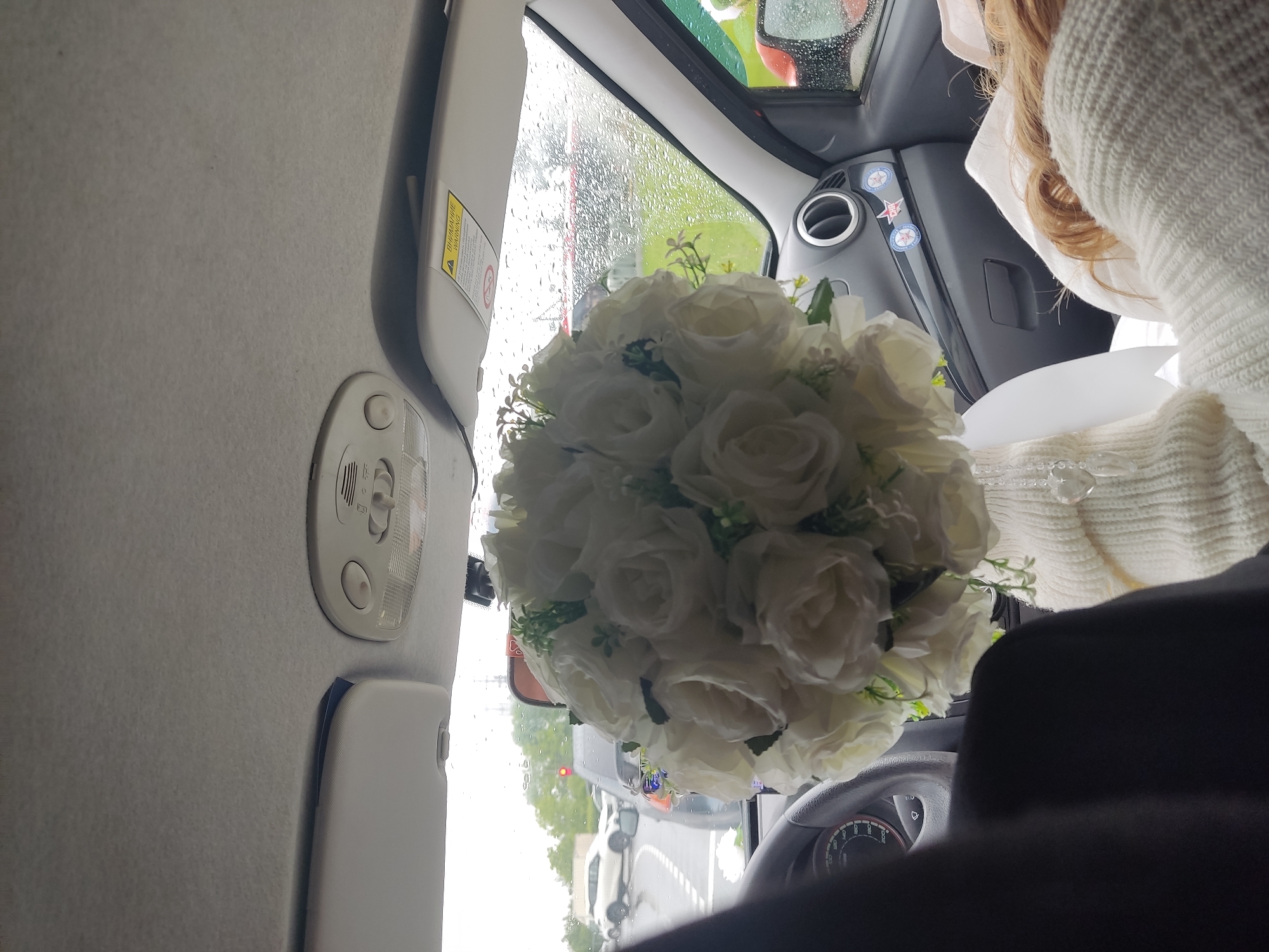 Rainy morning commute with roses through Saint Petersburg bridges