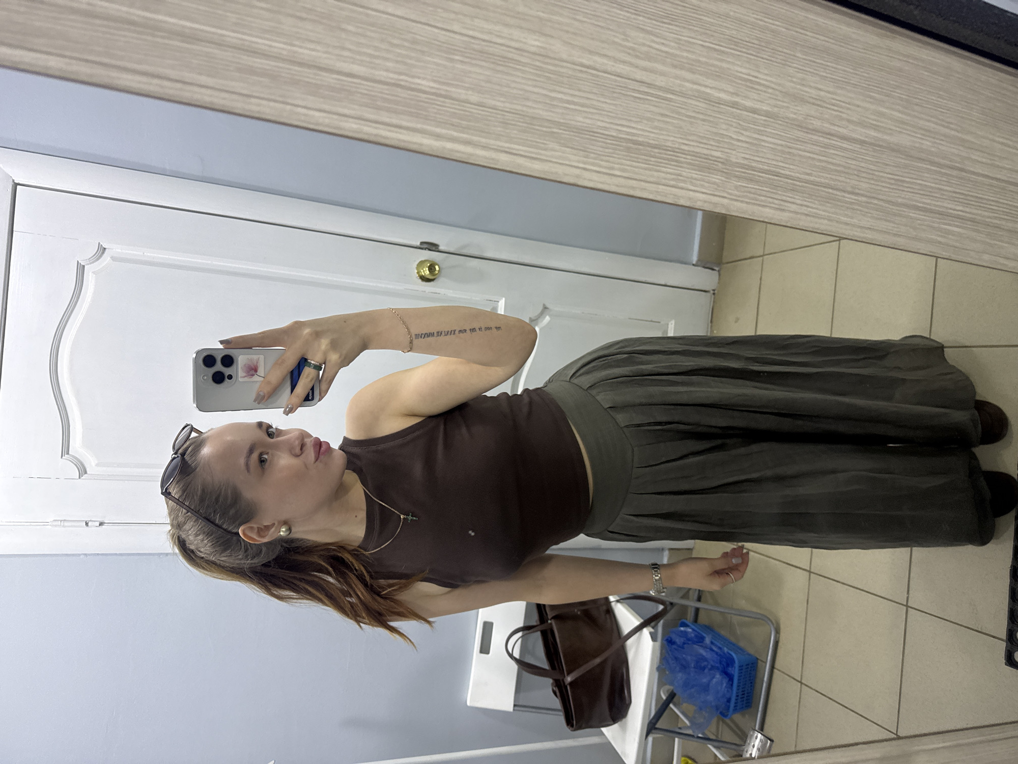 Woman documents selfie session in Chaikovsky medical facility
