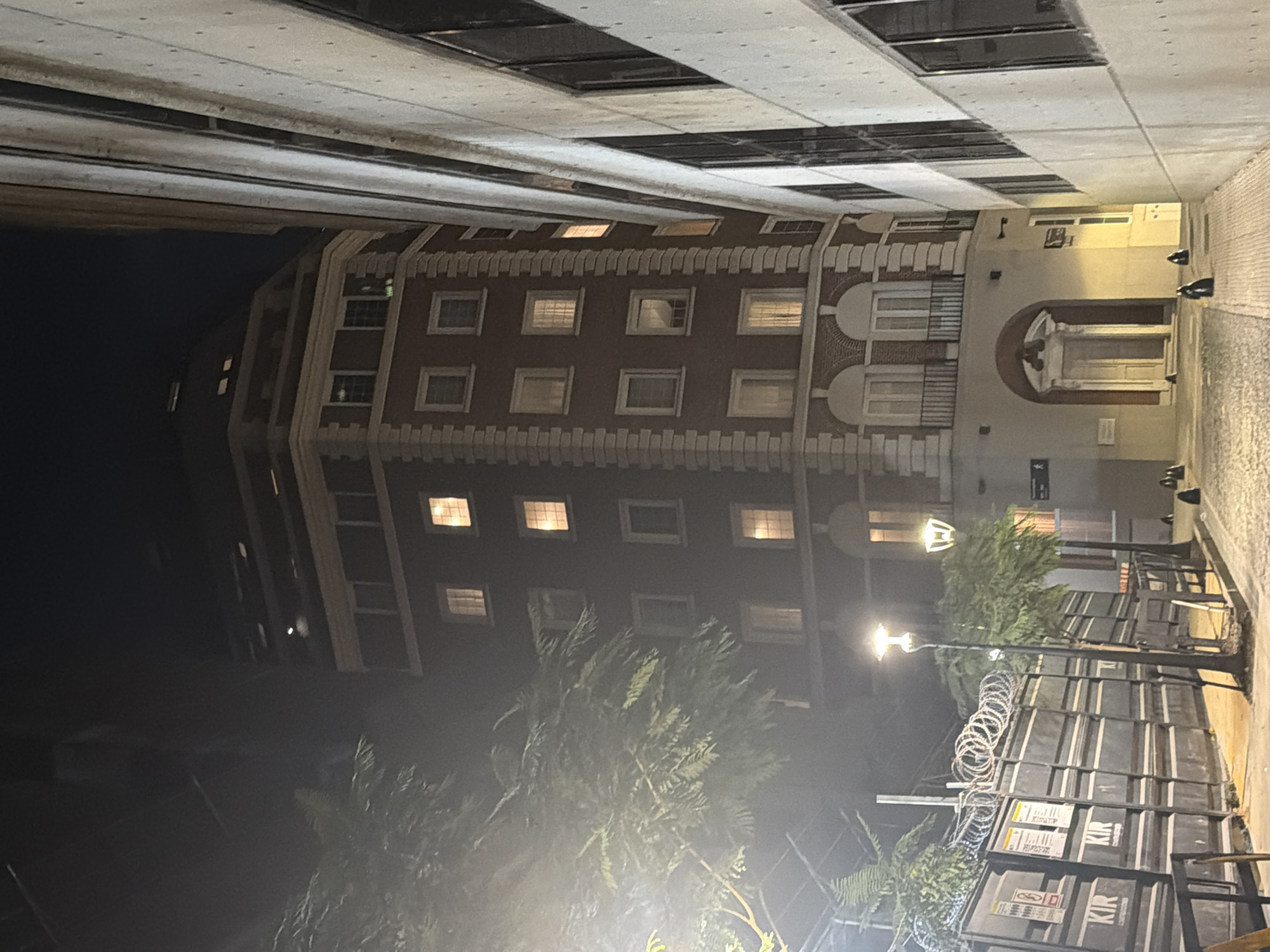 Nighttime Buenos Aires street scenes documented by witness