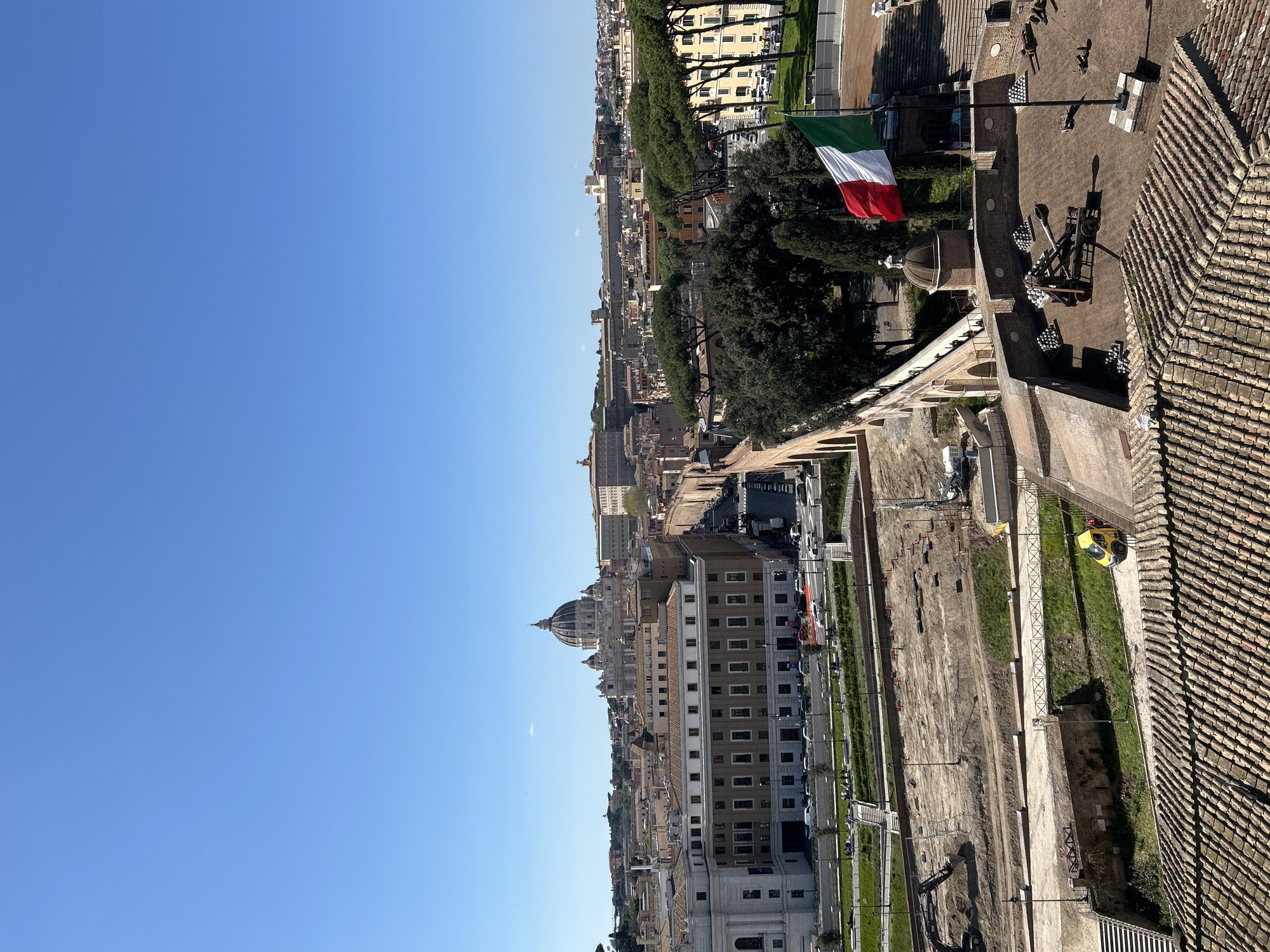 Tourist captures panoramic Rome views from Castel Sant'Angelo