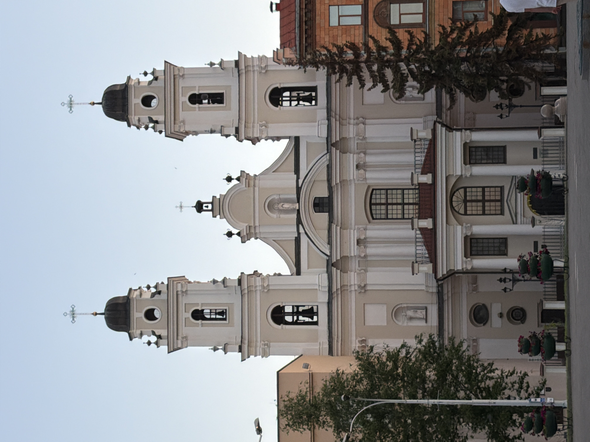 Historic churches, cobblestone plazas, and a bar stop