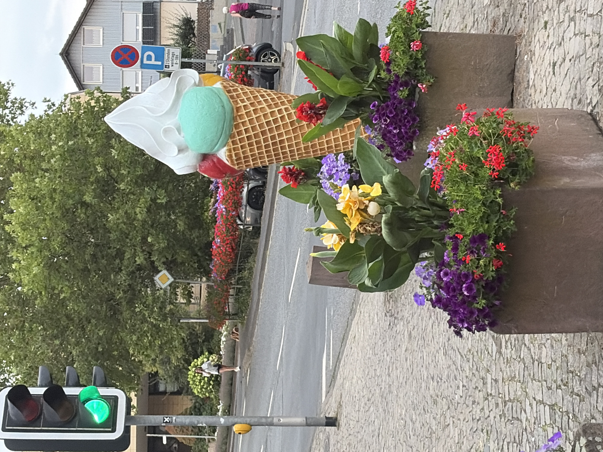 Evening stroll through a German town, nature and streetscapes