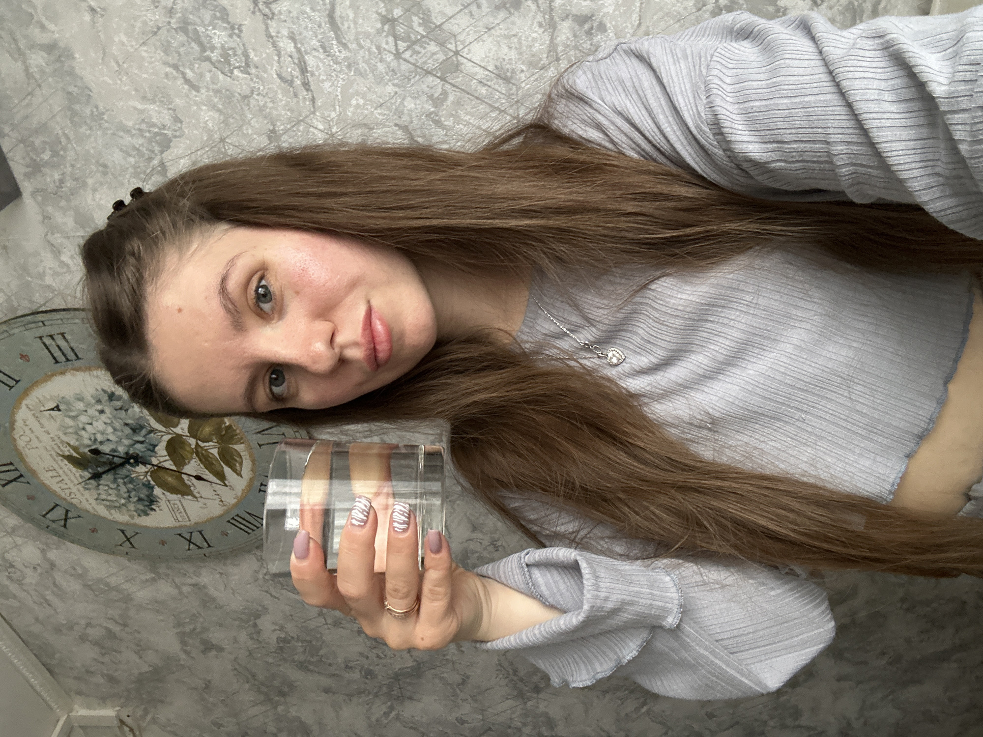 Woman's morning bathroom routine captured in Klin, Russia