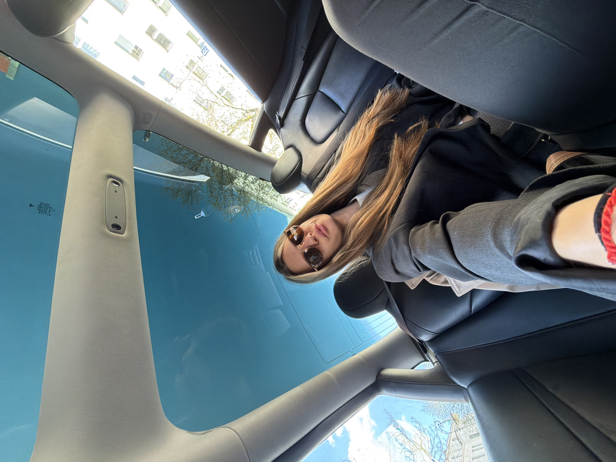 Routine traffic moments captured by passengers in central Berlin