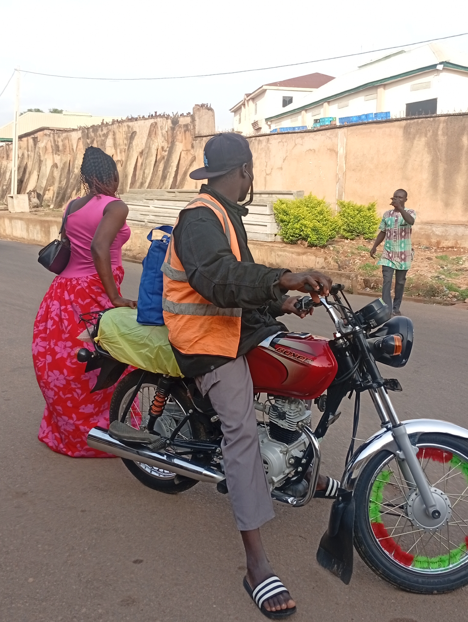 Morning street life documented in Gura Top, Nigeria
