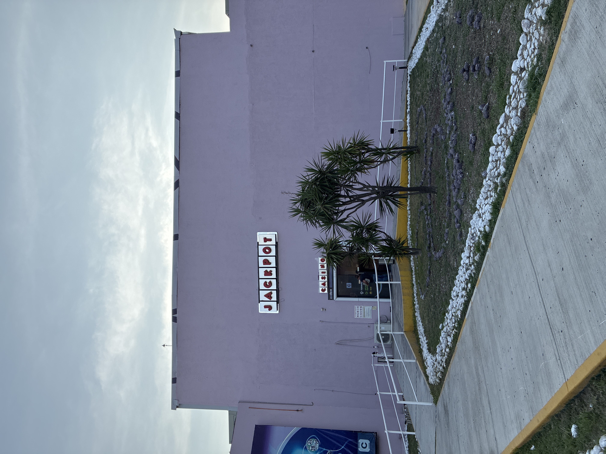 Witness documents Jackpot Casino area in Tehuacán, Mexico