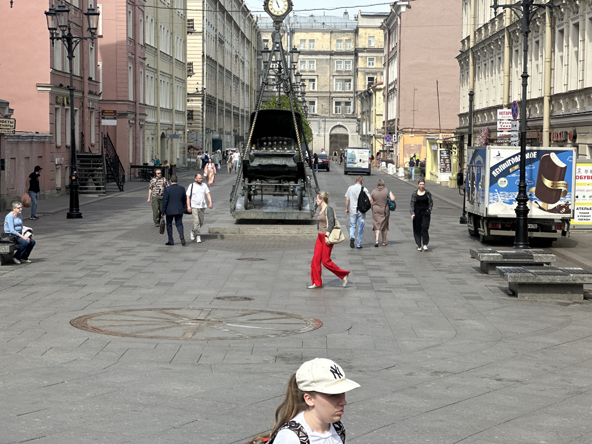 Morning pedestrian activity observed in Saint Petersburg street scene