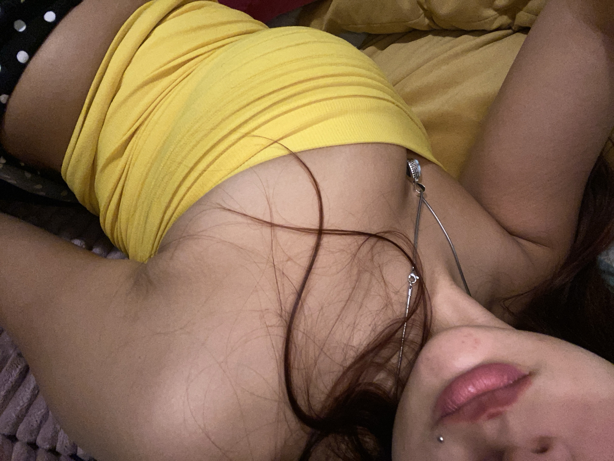 Person takes floor selfies in Buenos Aires apartment