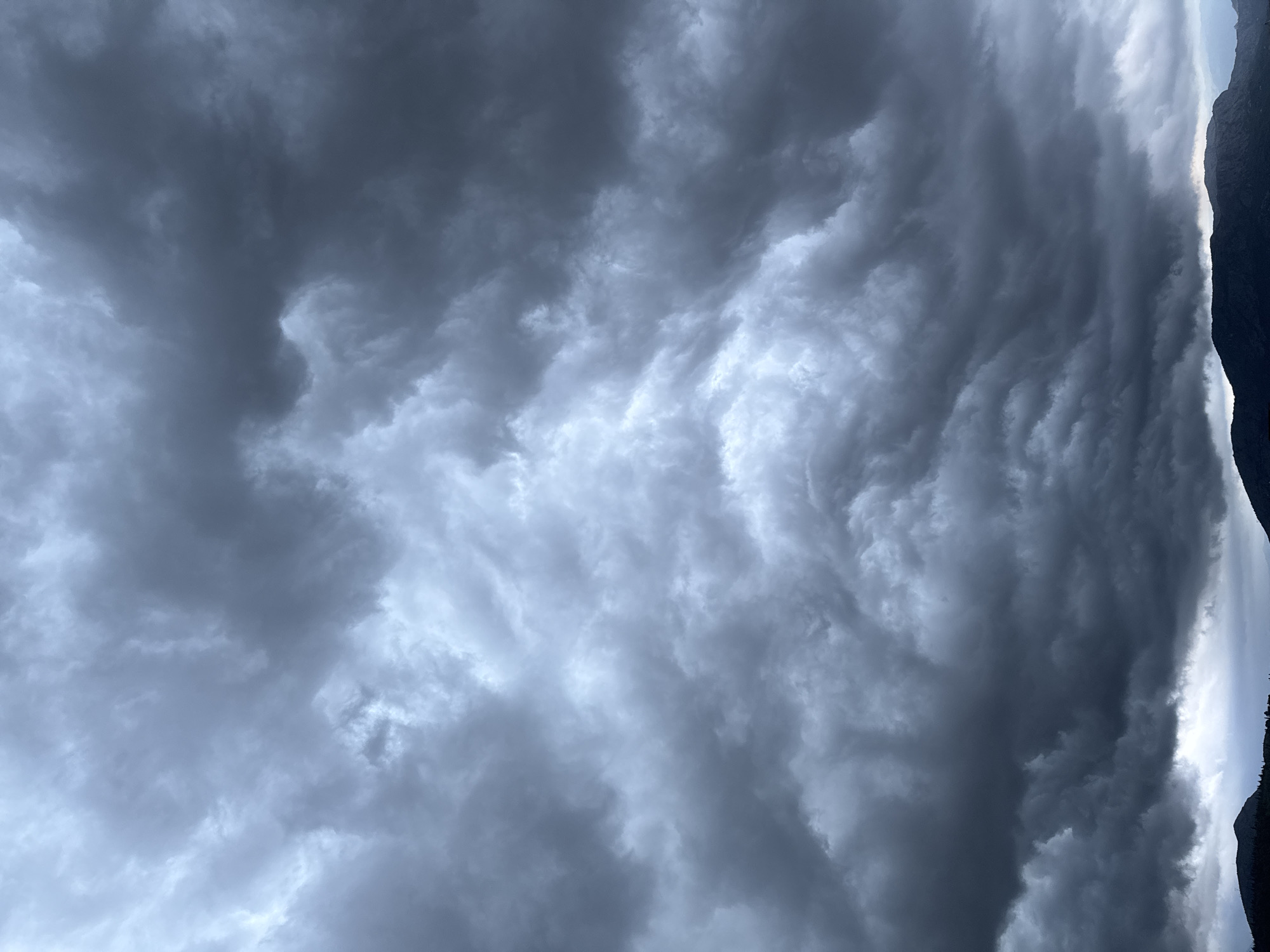 Storm clouds blanket Podgorica as evening rainfall soaks streets