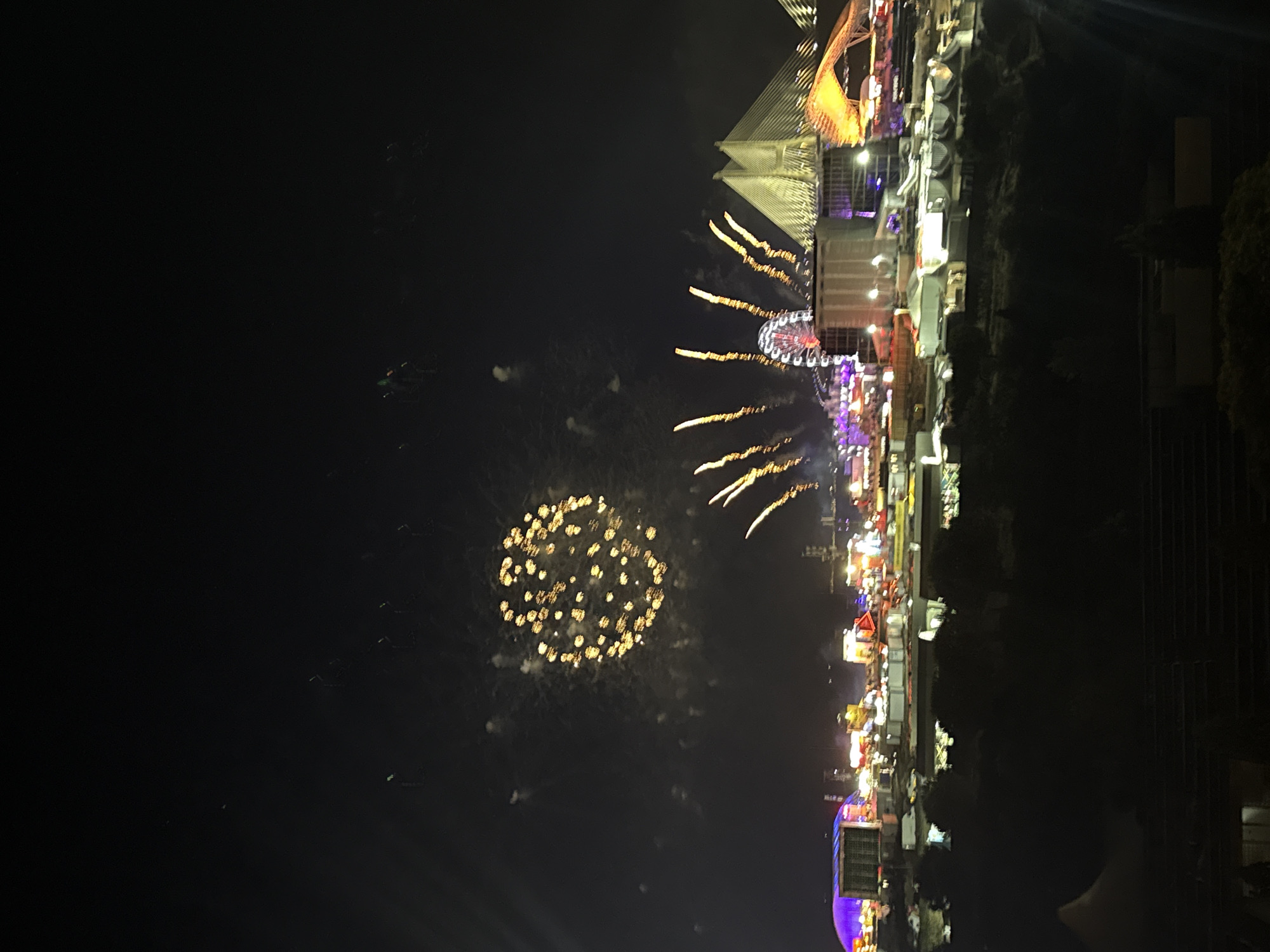 Fireworks light up a fairground night at Parque das Nações