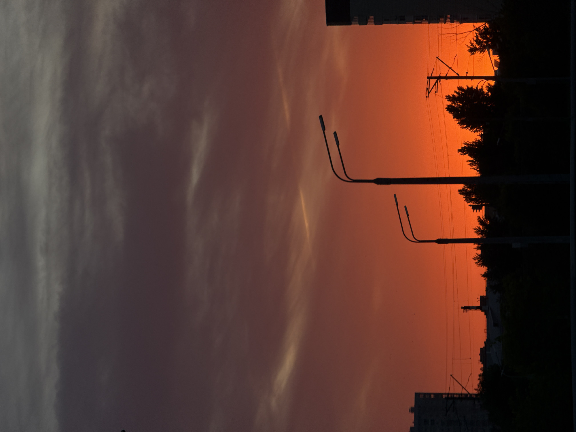 Sunset observed in Kazan showing grey-to-orange sky transition