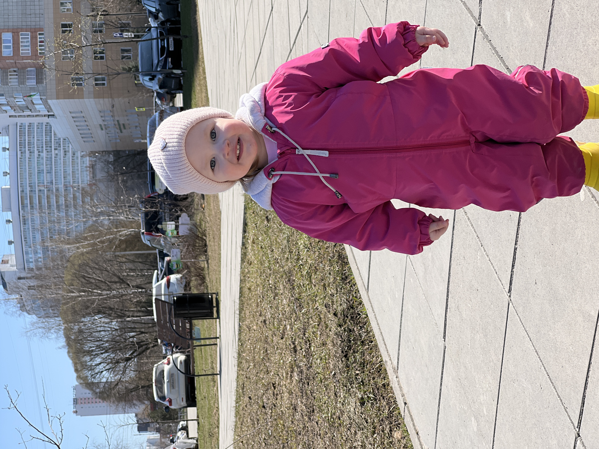 Mother and child enjoy spring outing in Perm park