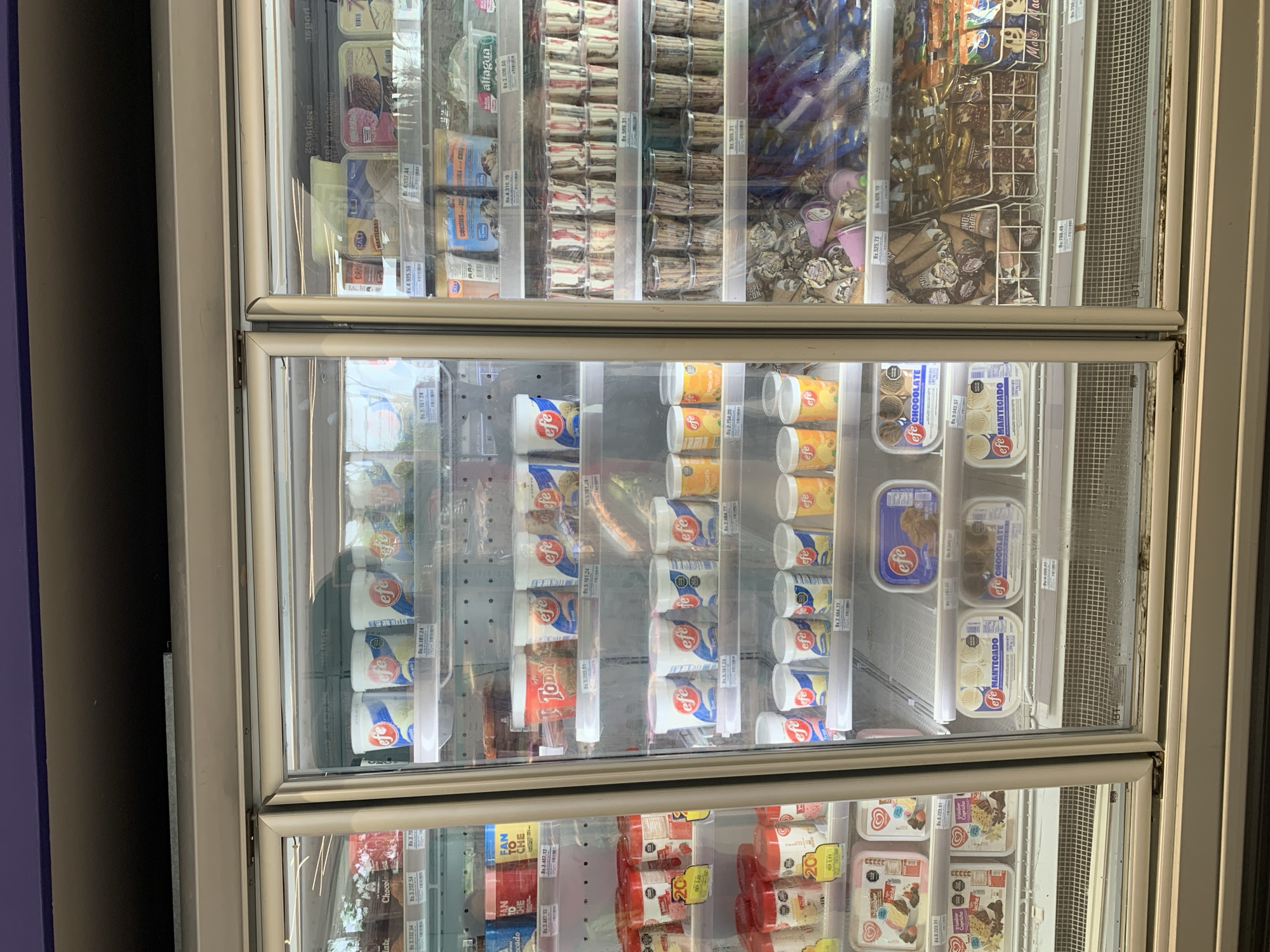 Shopping trip documented at La Asunción retail store