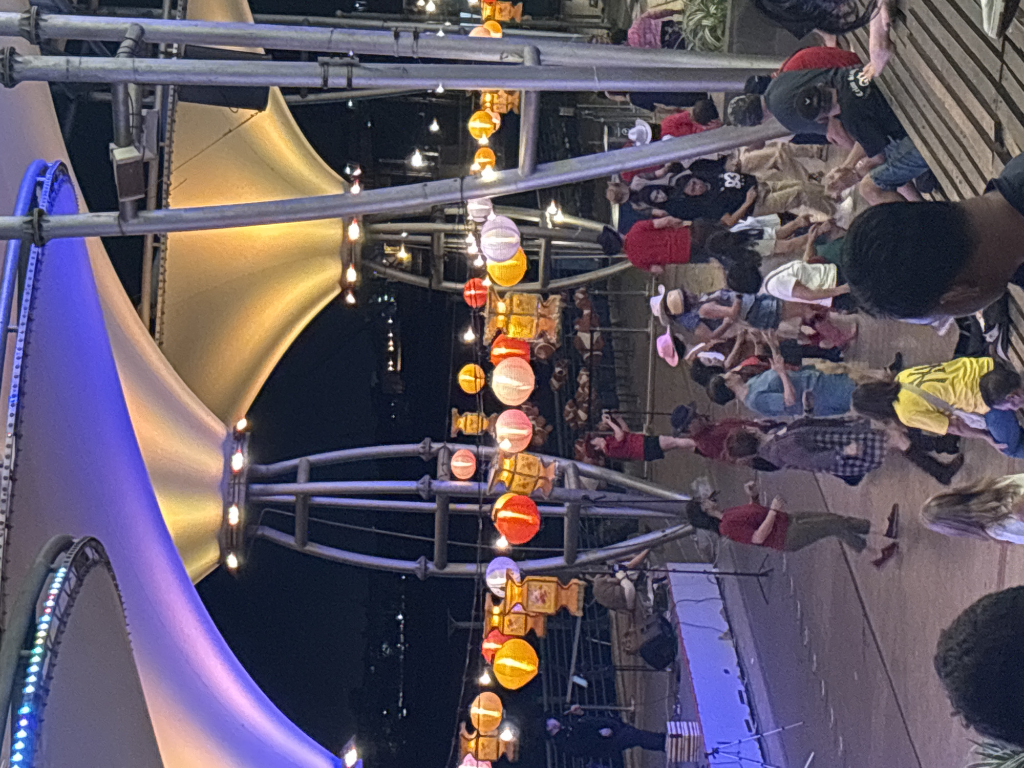 Community Night Dance Event Draws Crowds in North Jakarta
