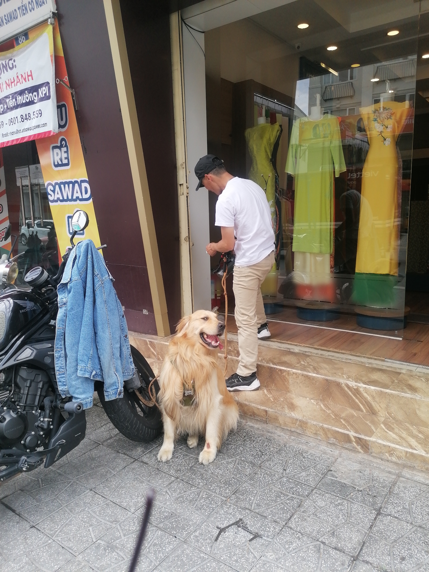 Early morning life documented across Da Lat, Vietnam