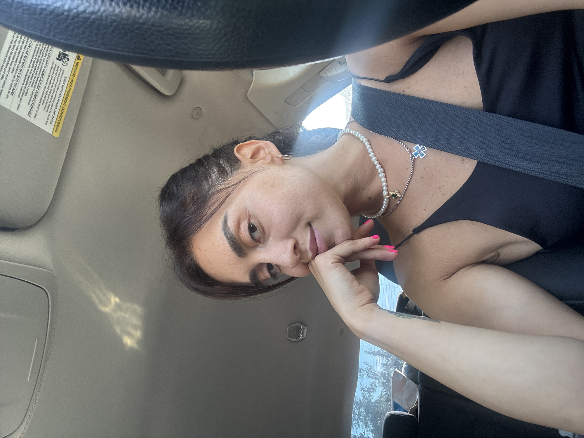 In-car selfie session in Tbilisi, mid-afternoon
