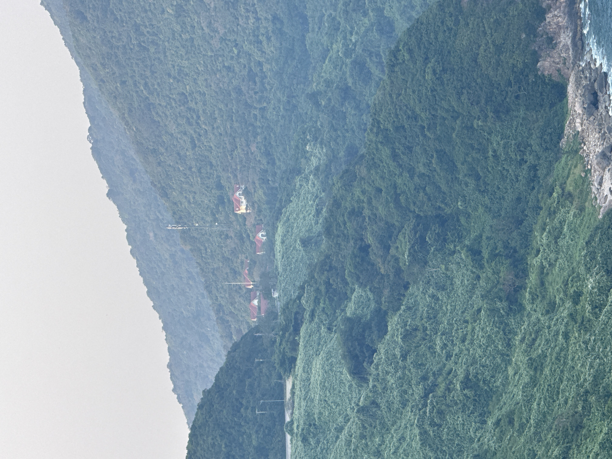 Panoramic coastal mountain views captured in Đà Nẵng, Vietnam