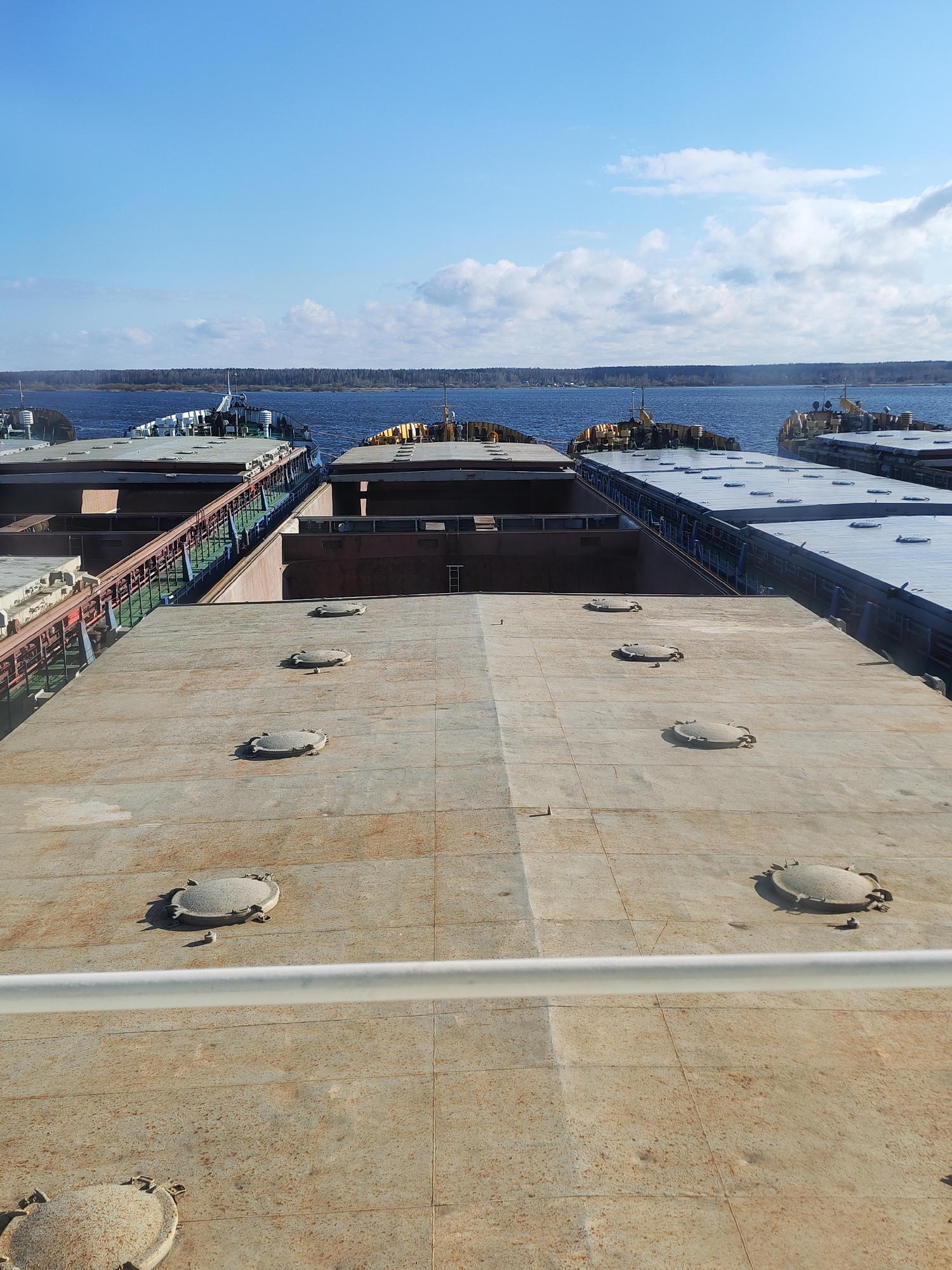 Maritime vessel activity observed in Bol'shie Mkhi, Russia