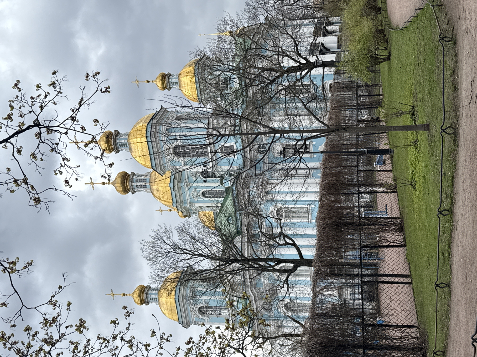 Tourist captures Saint Petersburg landmarks during morning walk