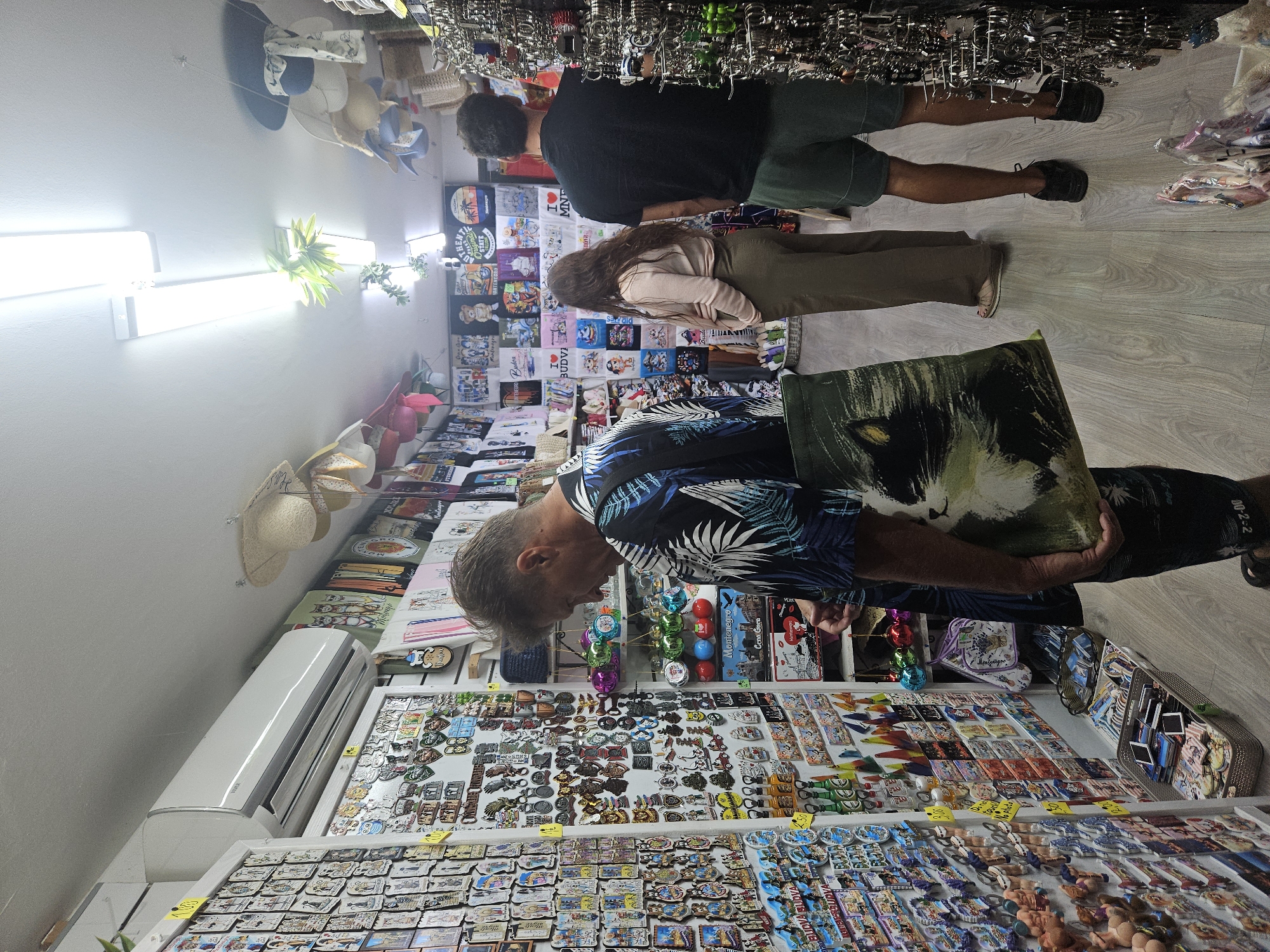 Night out: souvenir shopping, street music, and an outdoor gathering