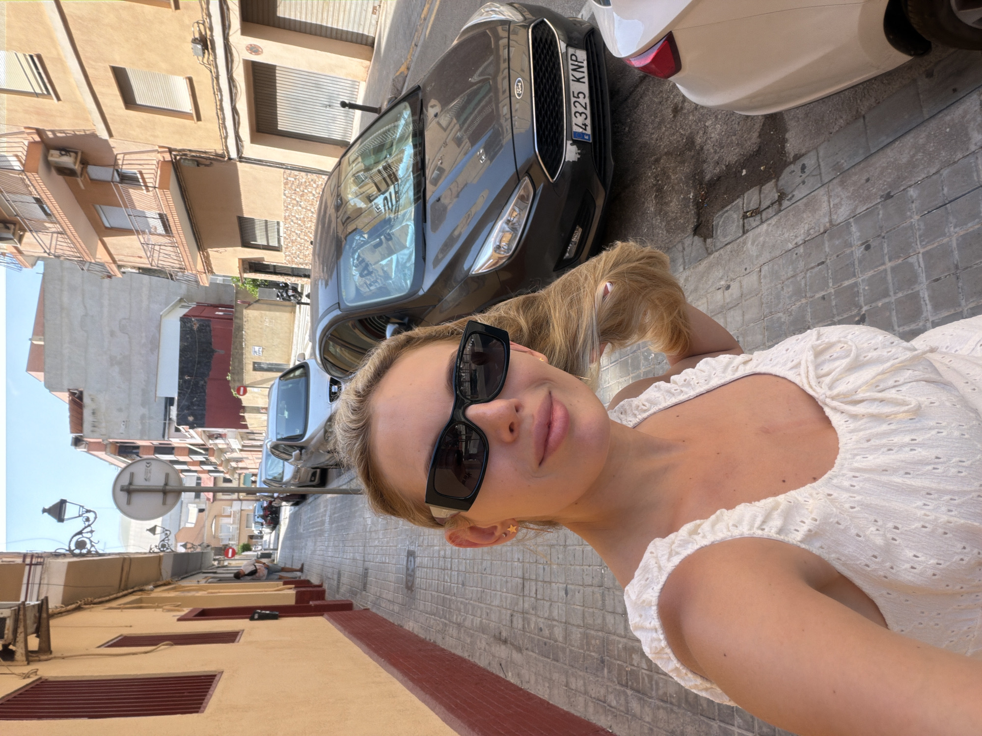 Selfies and staircase poses around Valencia's streets