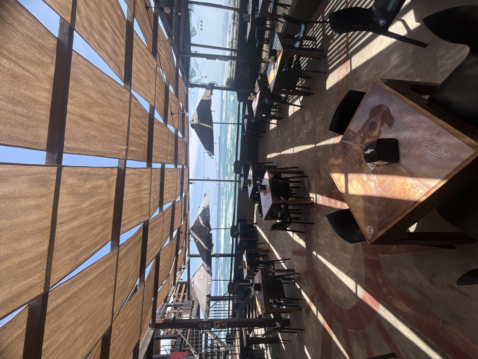 Oceanfront restaurant observed in Arica, Chile Friday afternoon