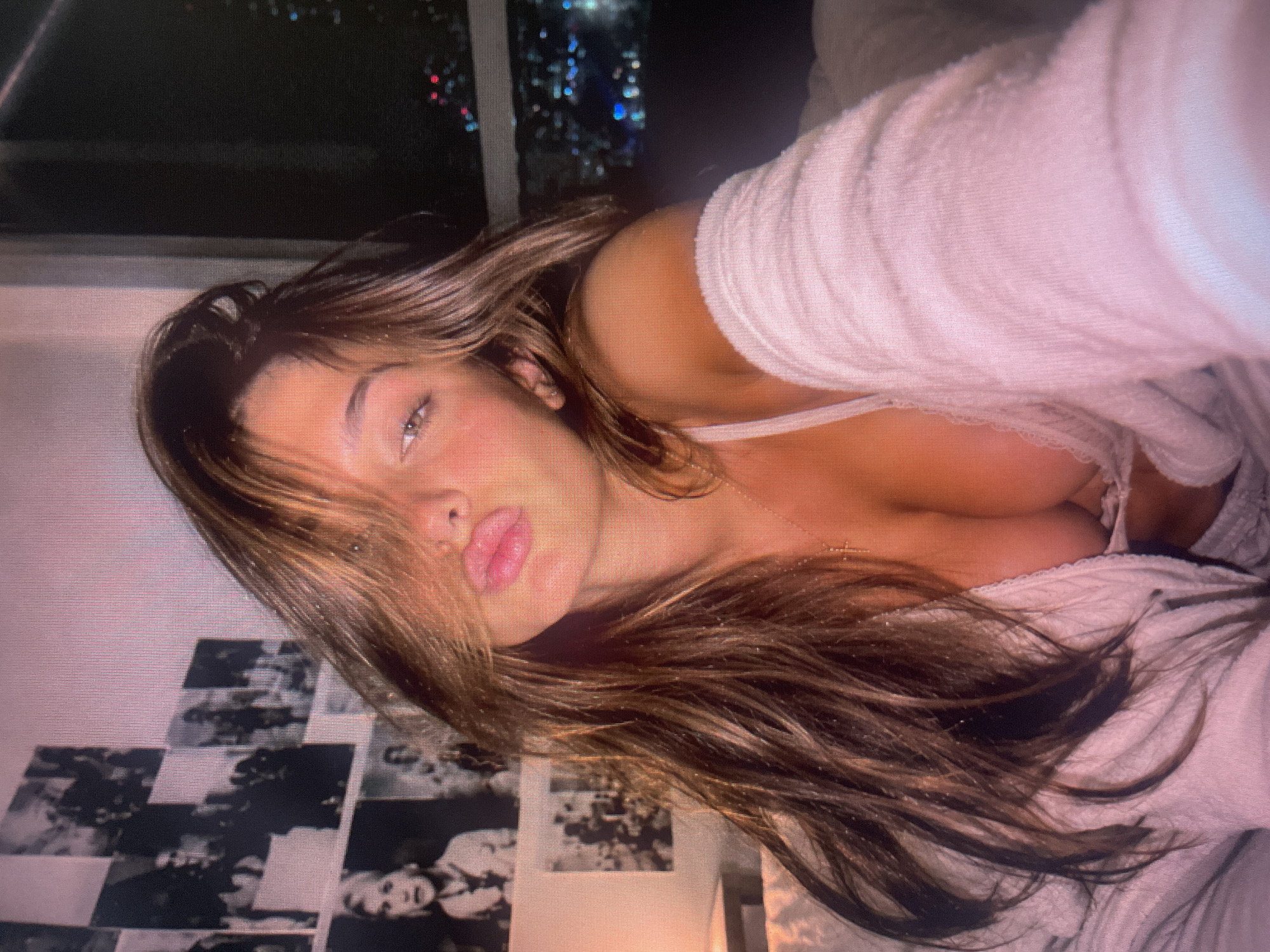 Late-evening bedroom selfies from Sumy, Ukraine