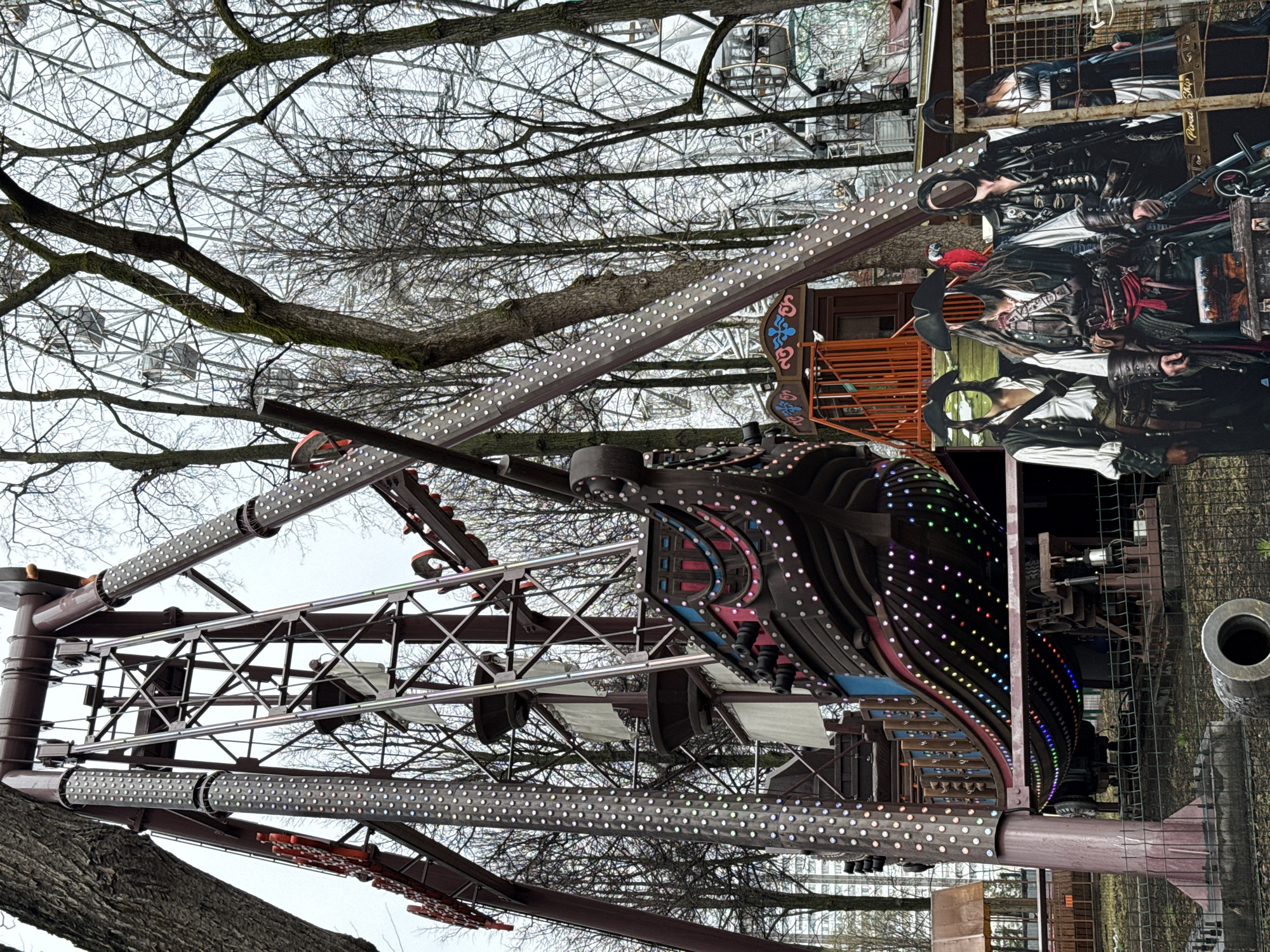 Morning documentation of Perm amusement park and city scenes
