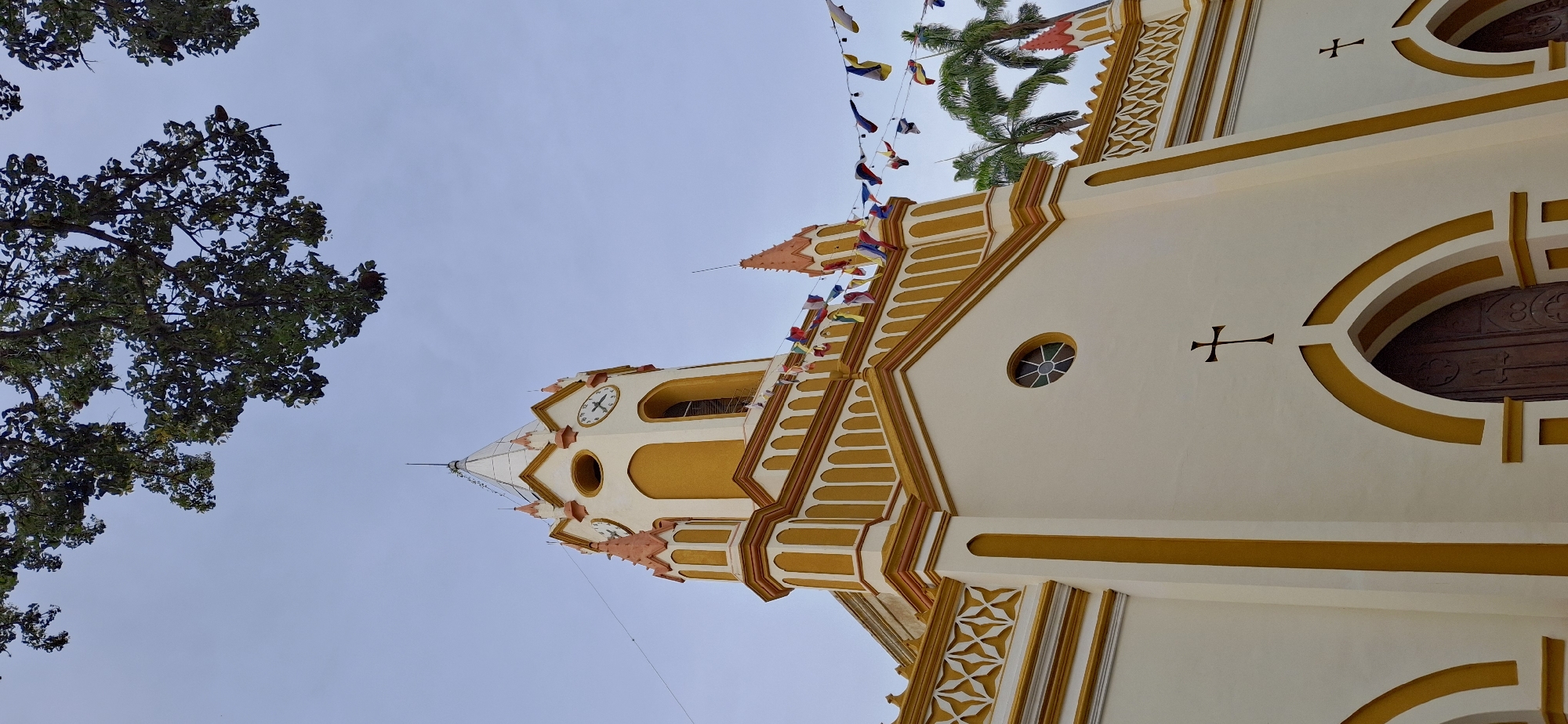 Tinaquillo's central plaza during an evening public event