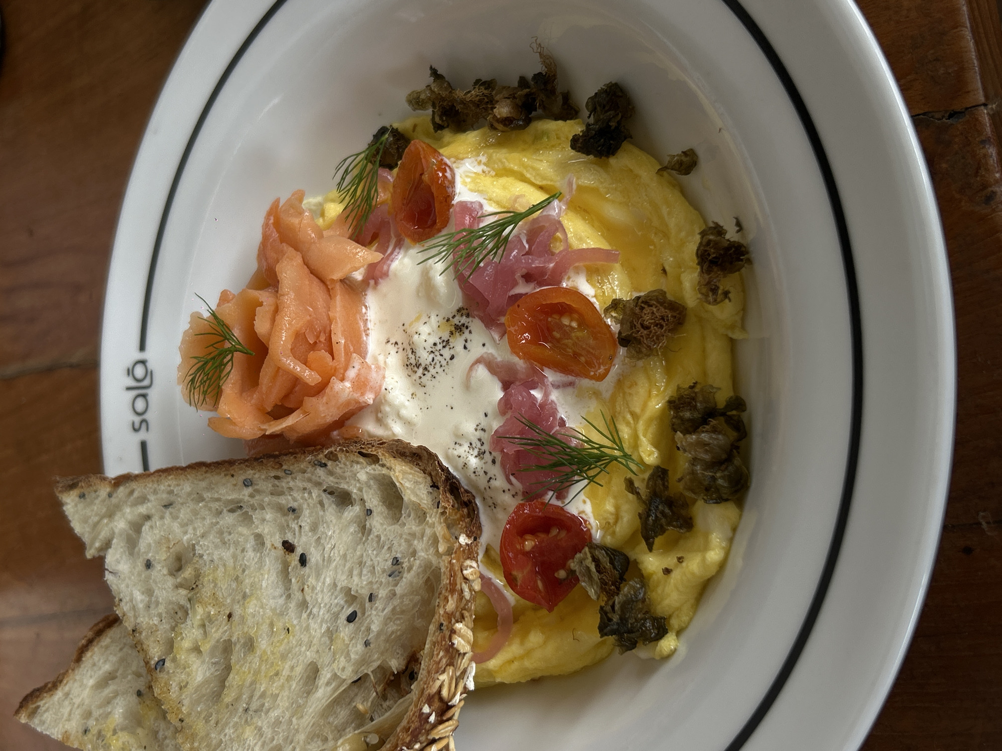 Late-night dining documented at Salà restaurant in Ubud