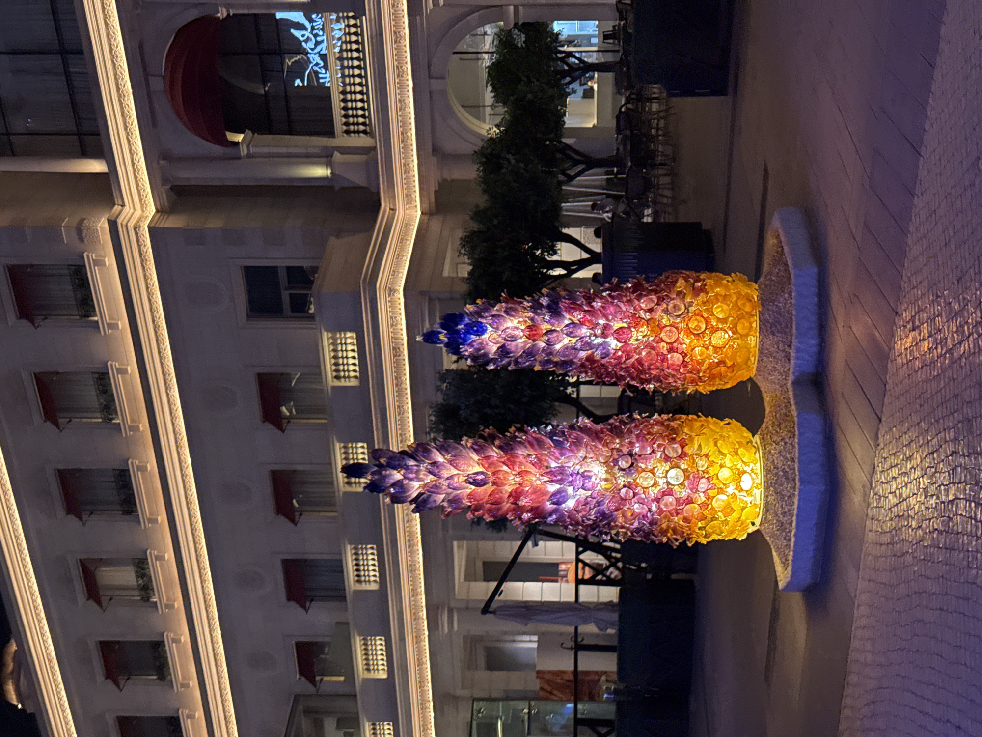 Nighttime art and architecture tour documented in Doha cultural districts