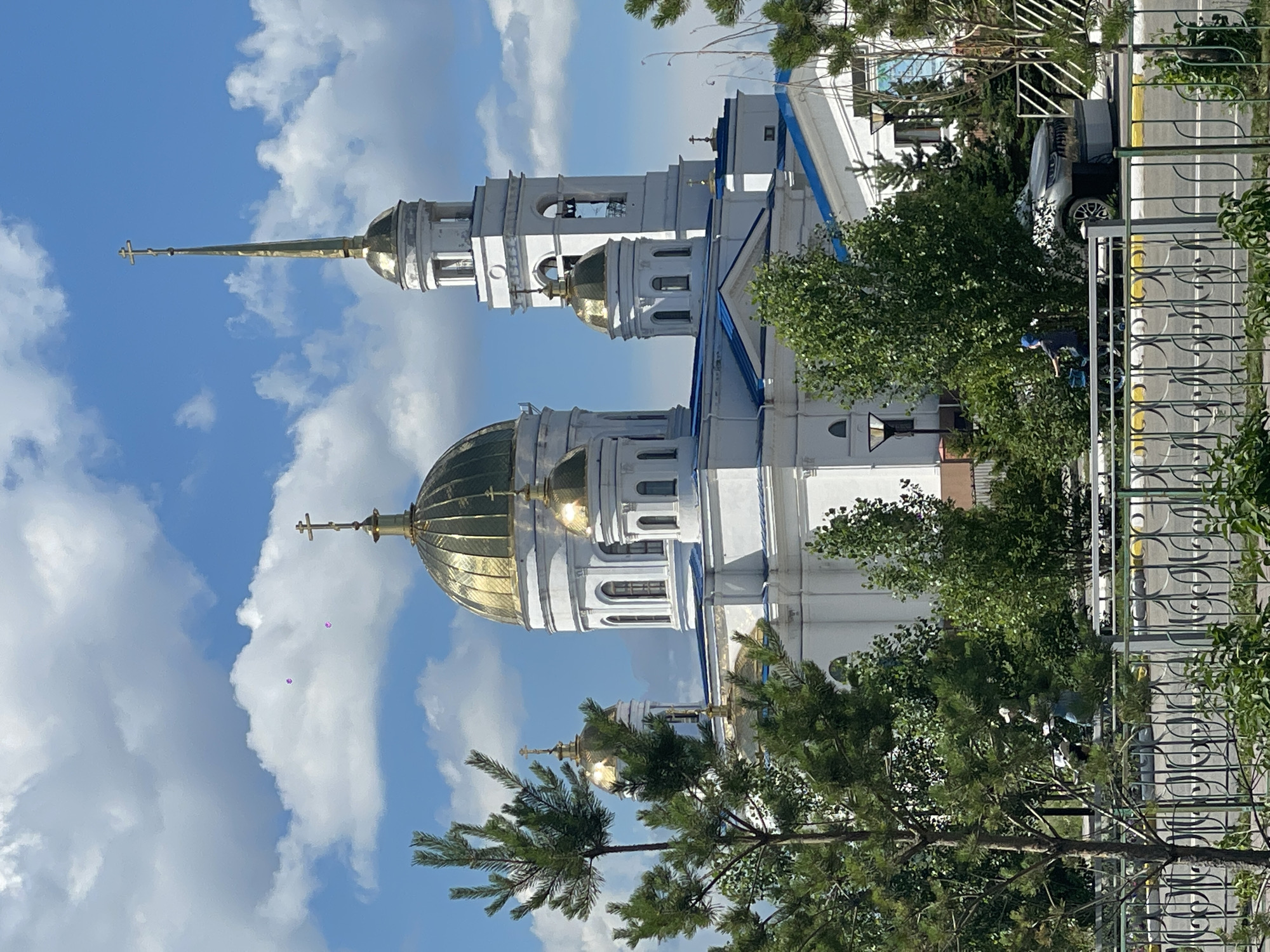 Morning photo walk captures Kokshetau landmarks and street life