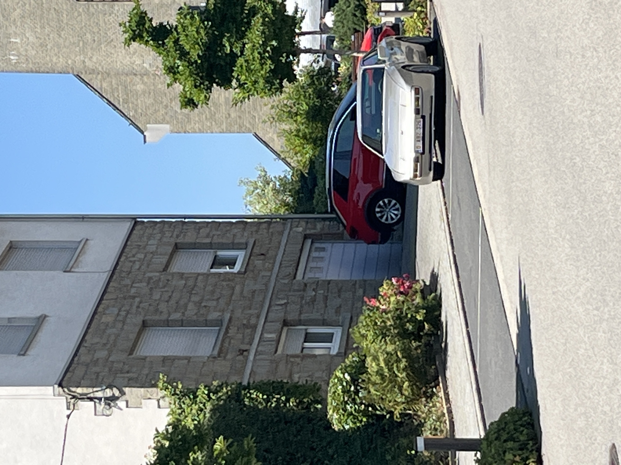 Street-level stroll through Saint-Vith on a sunny morning