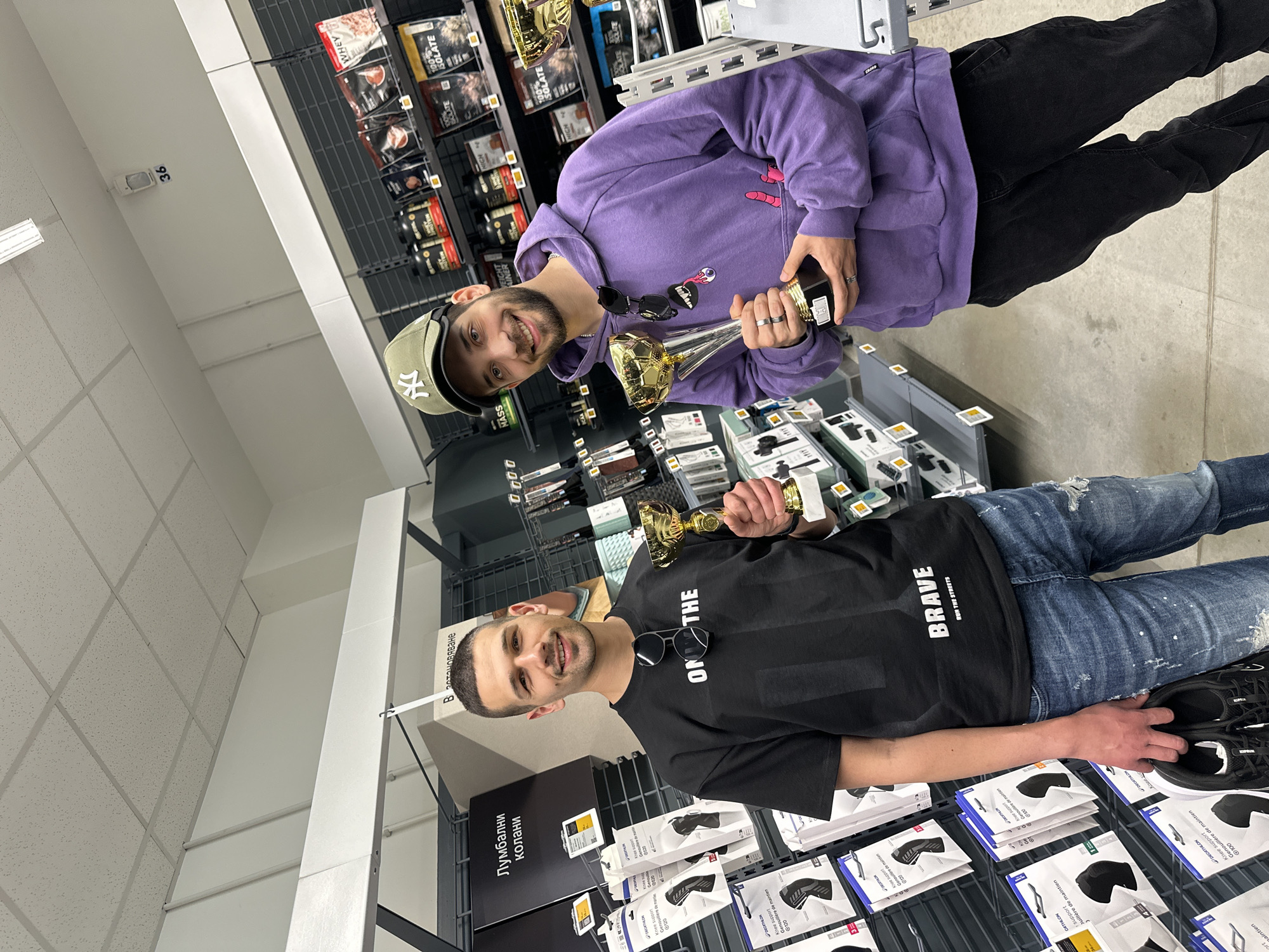Two men spotted in retail store in Pleven, Bulgaria