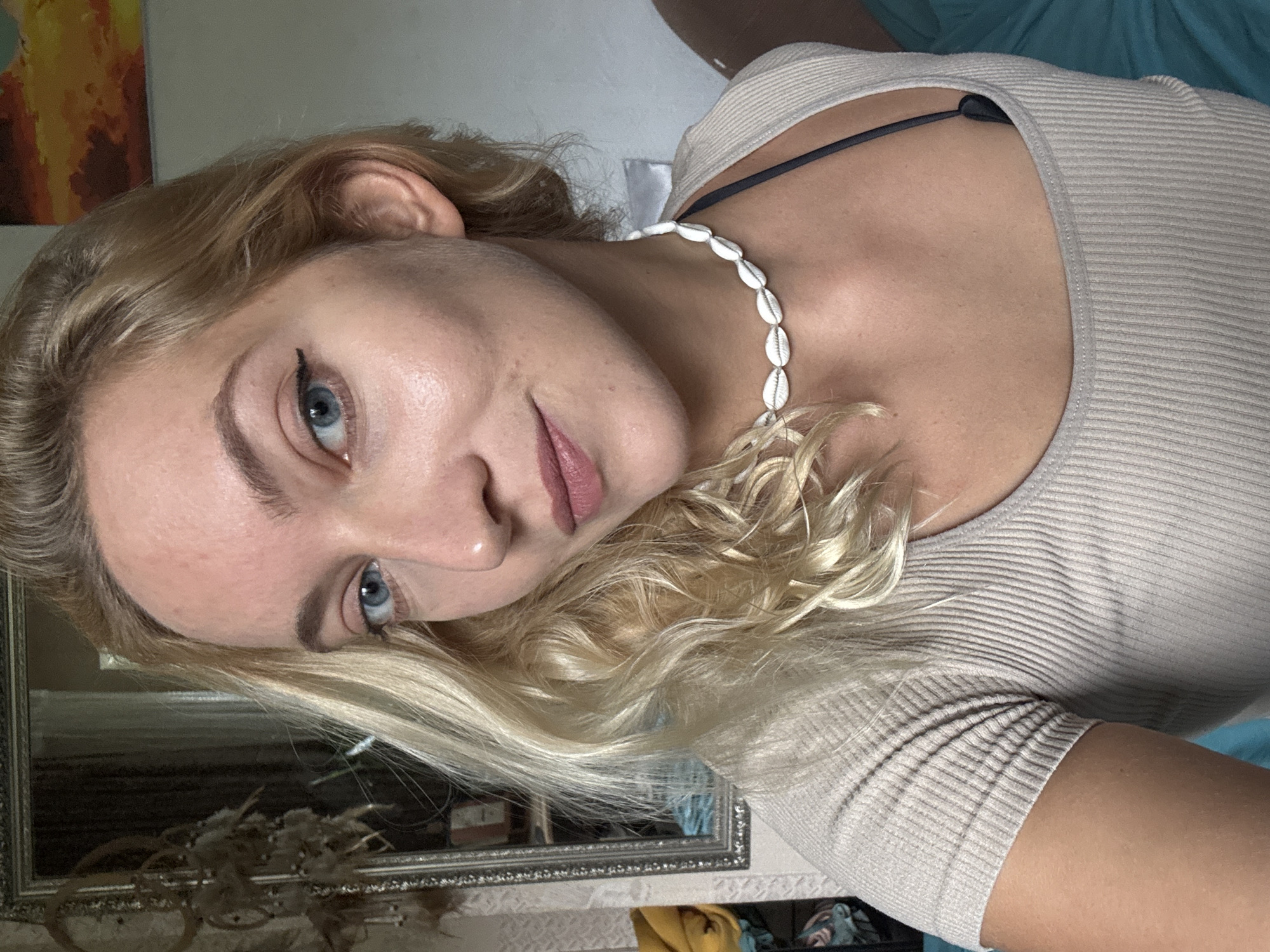 Woman's morning routine captured in Minsk apartment