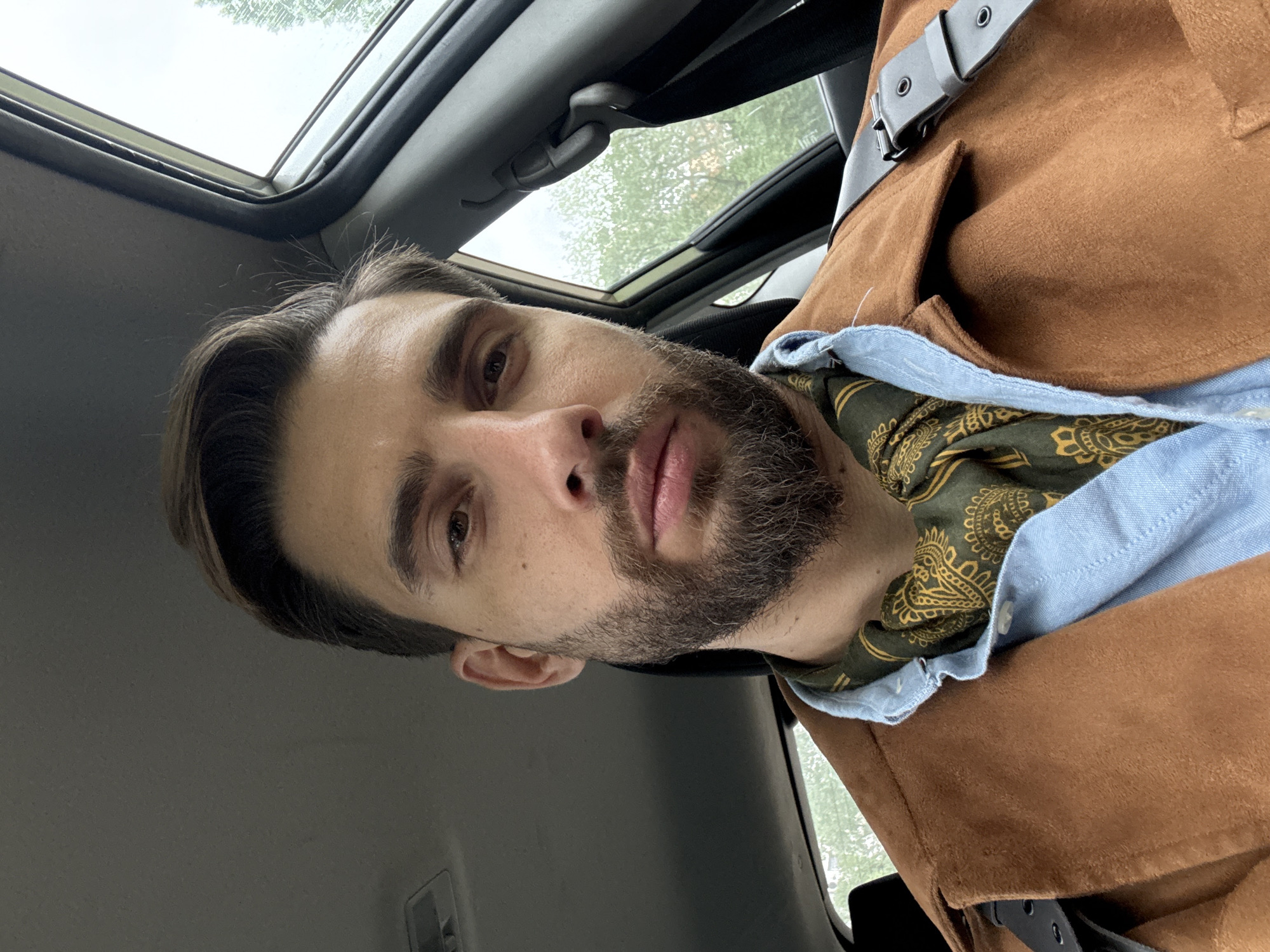 Man spotted in open sunroof car in Sofia