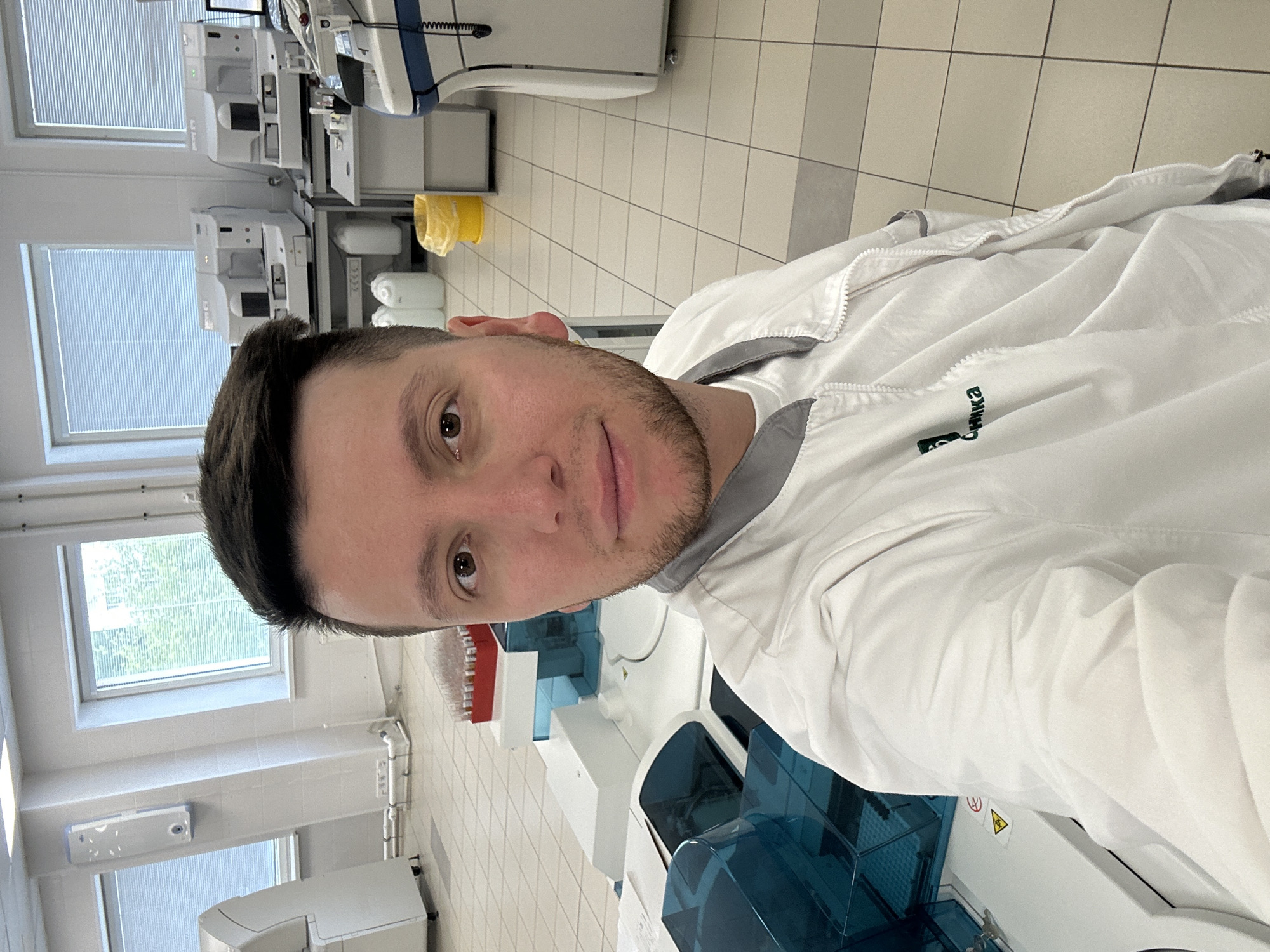 Early morning lab work documented at Moscow medical facility