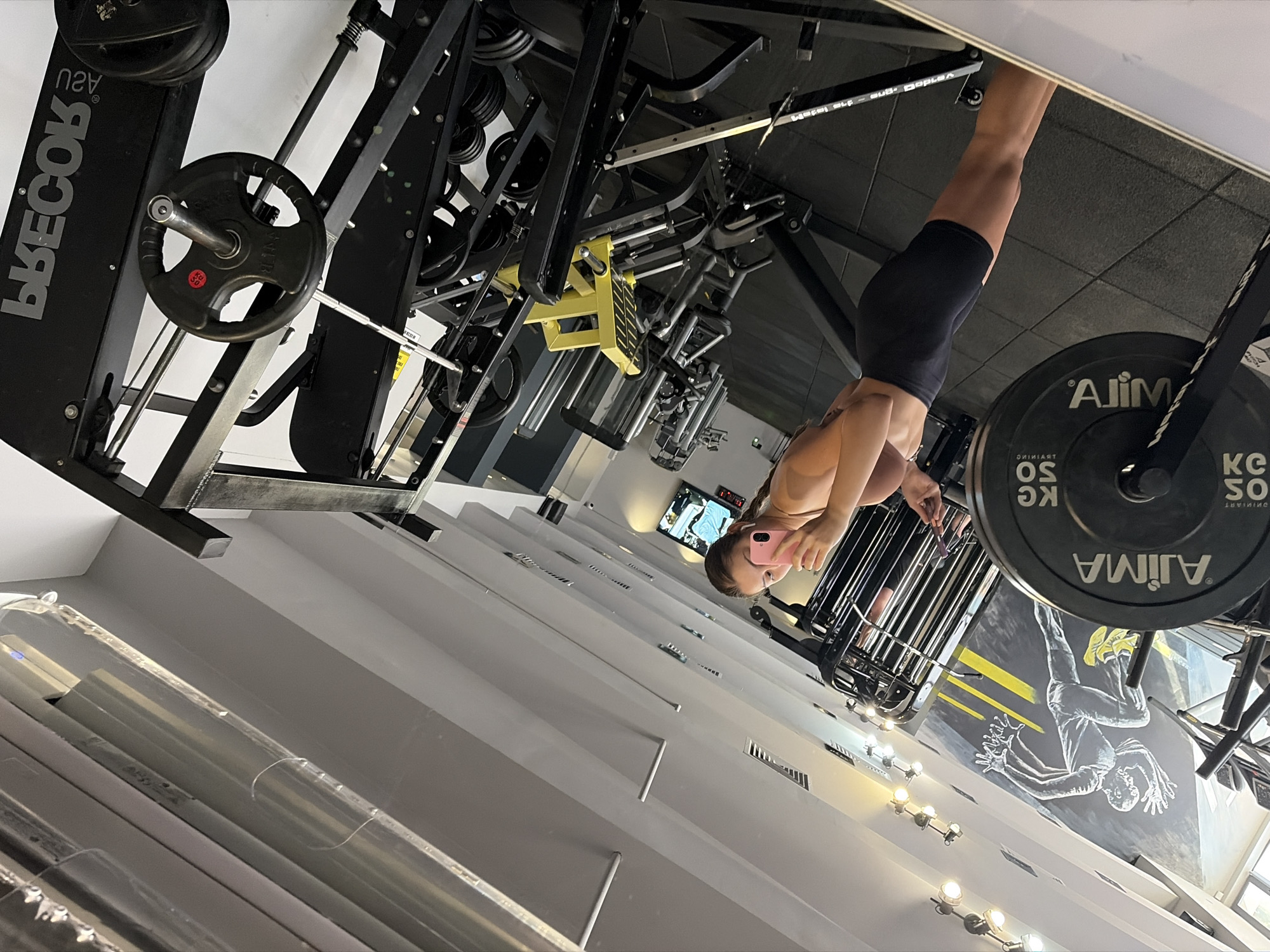 Deadlifts and mirror selfies at a gym in Tsarevo