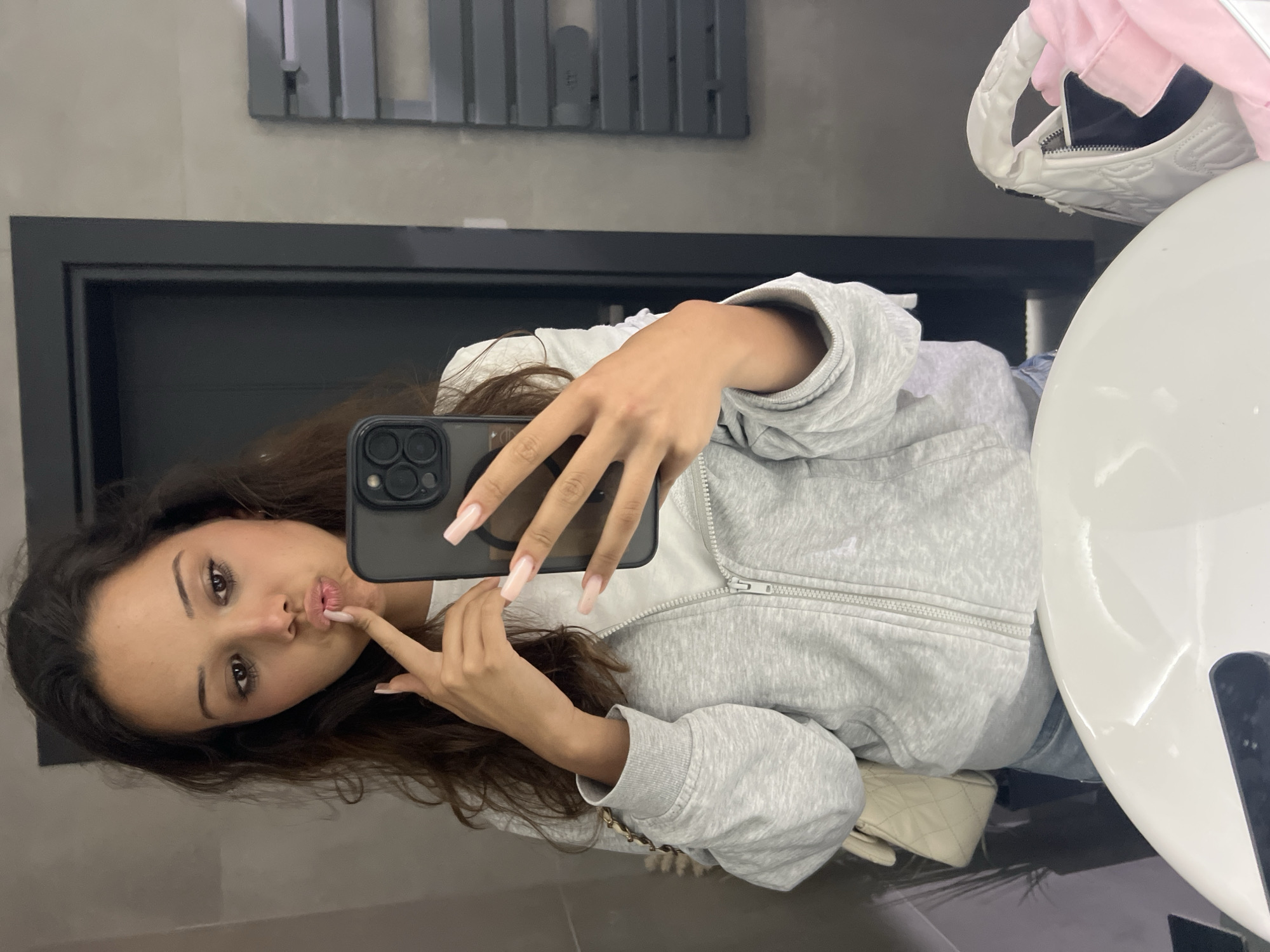 Bowling alley night out with bathroom selfies, Zlatograd