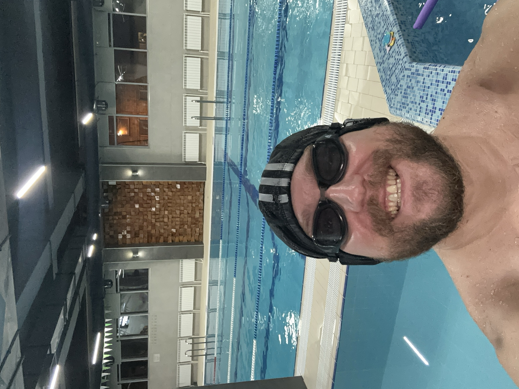 Swimmer Takes Pool Selfie in Krasnoyarsk