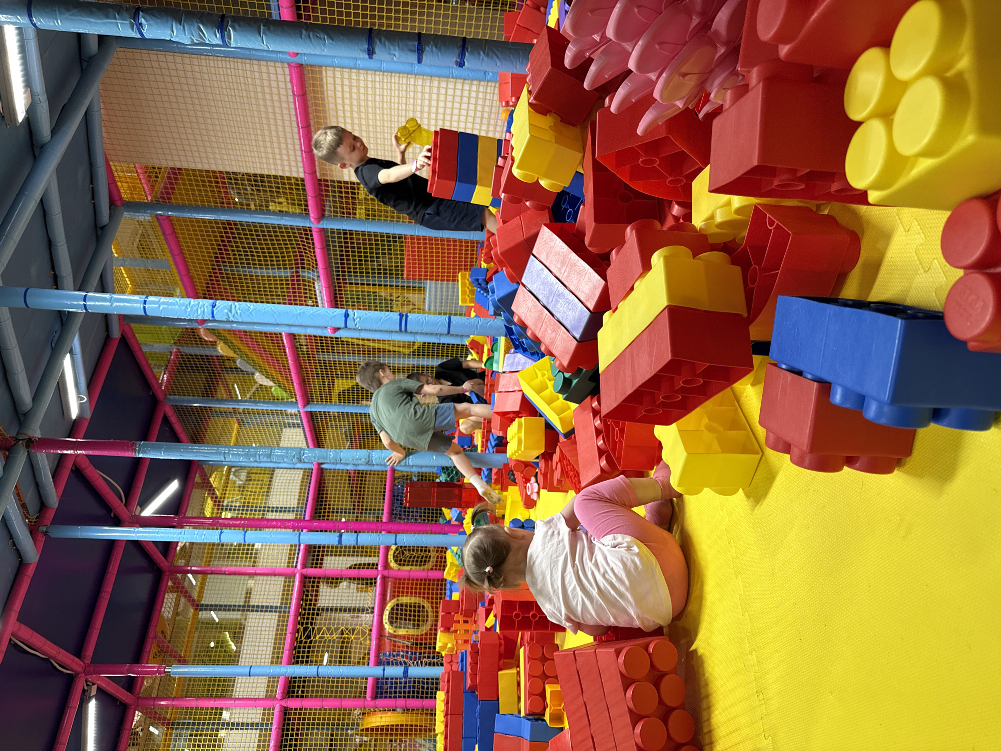 Families enjoy afternoon playtime at Kommunarka indoor playground