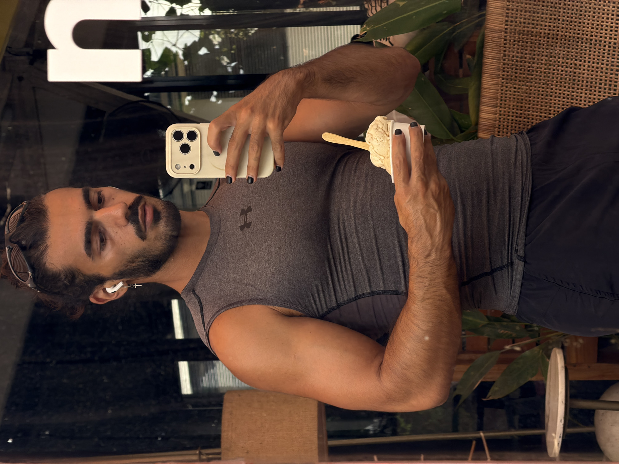 Mirror selfies and melting ice cream at a North Kuta shop