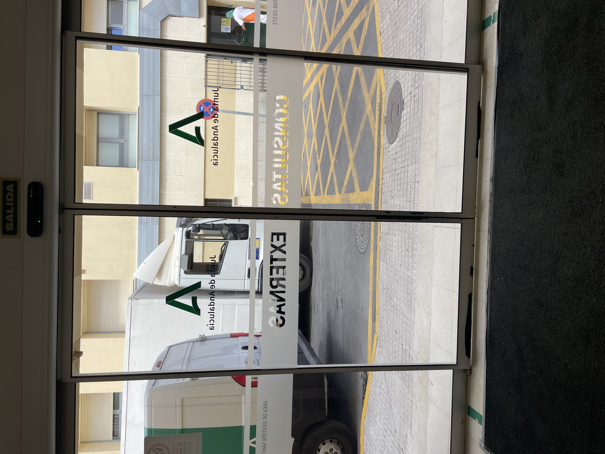 Morning at a festively decorated Algeciras medical facility and café