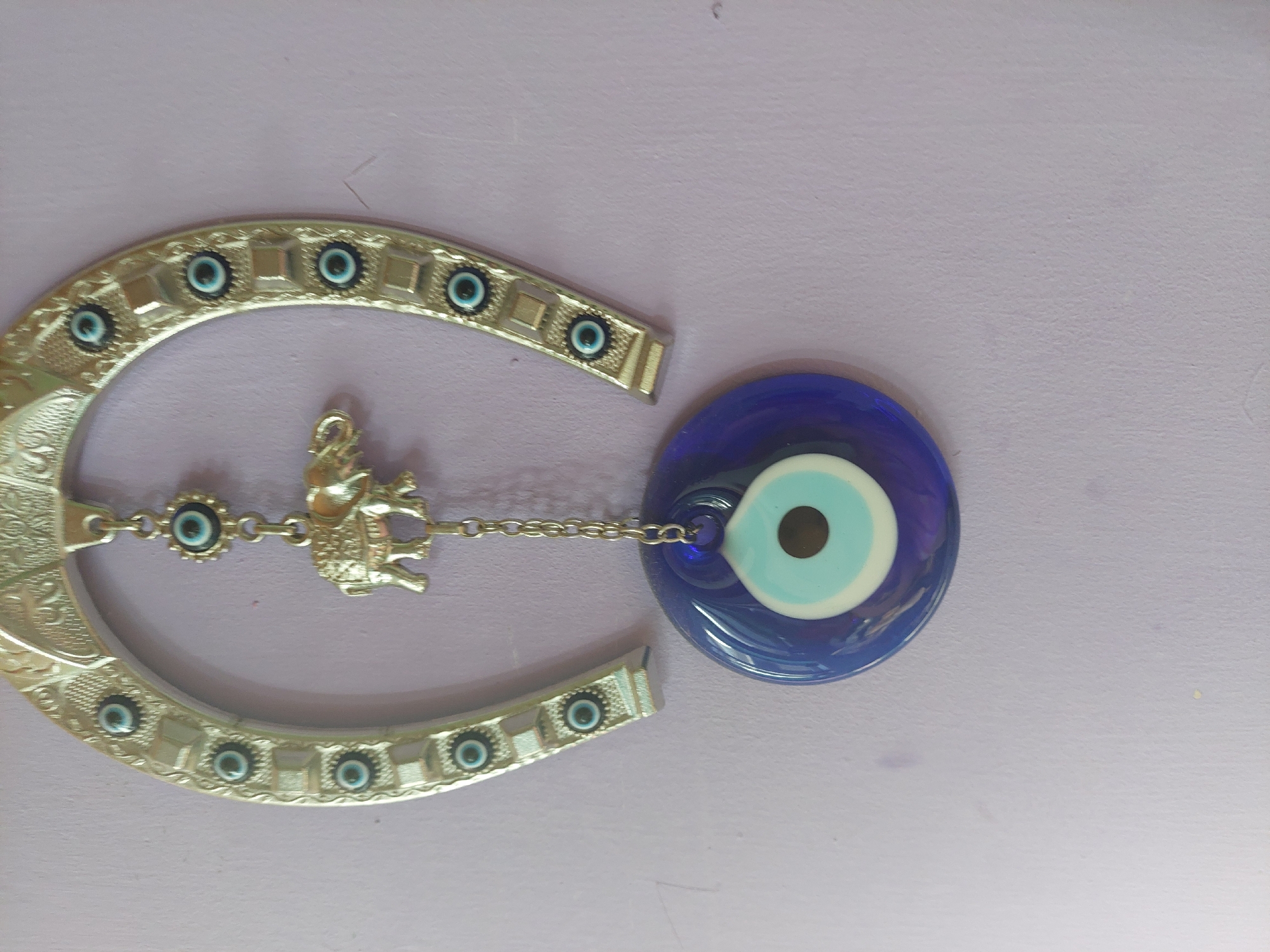 Decorative and religious wall items documented in Orhei residence